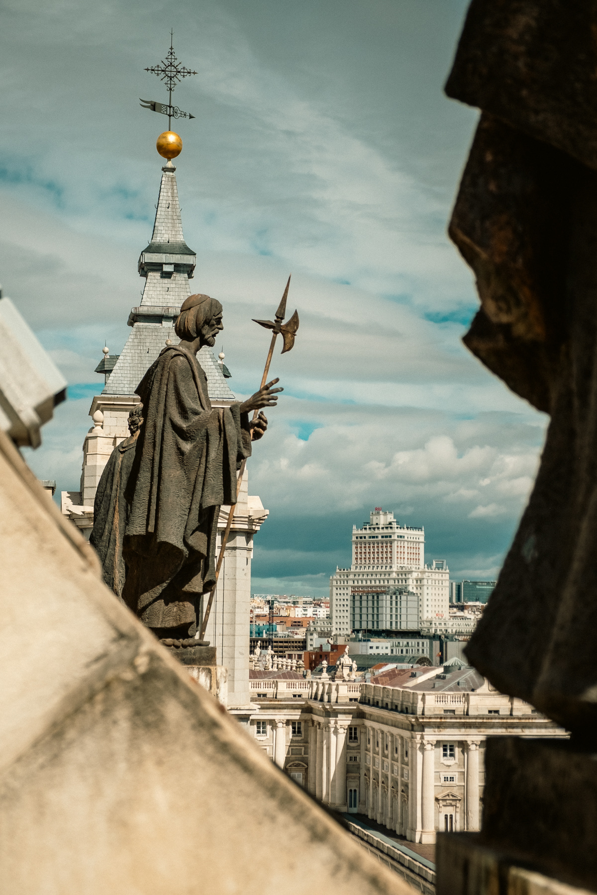 Note the Edificio España (Spain Building) in the near distance.