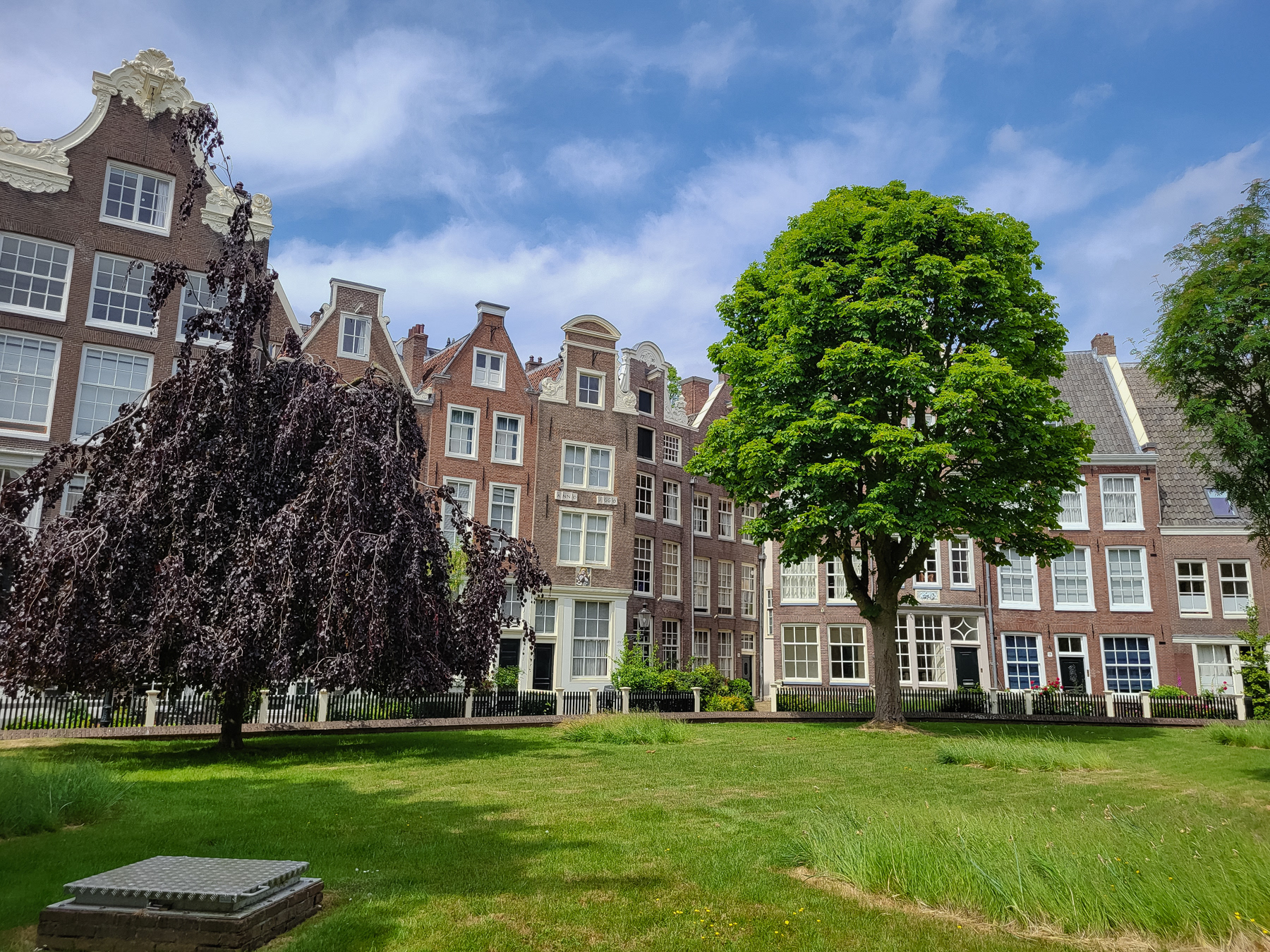 Begijnhof Amsterdam, May 2025