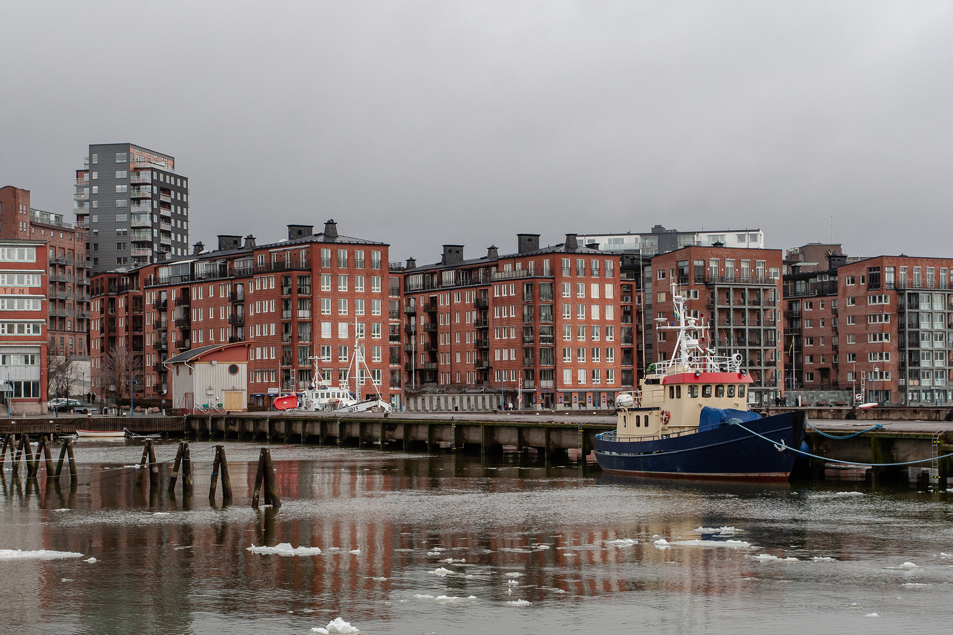 Residential buildings where once an industrial zone was, February 2012.