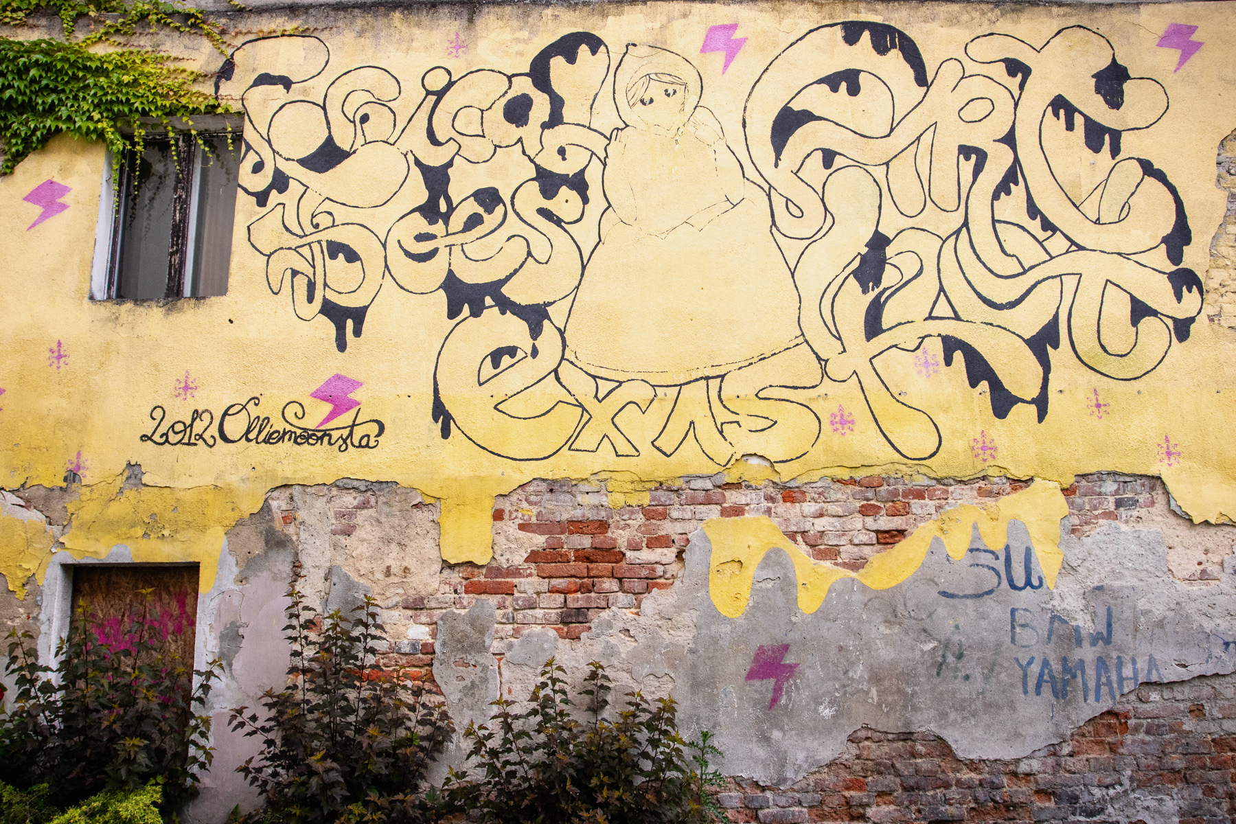 Wall art a block away from the main square.