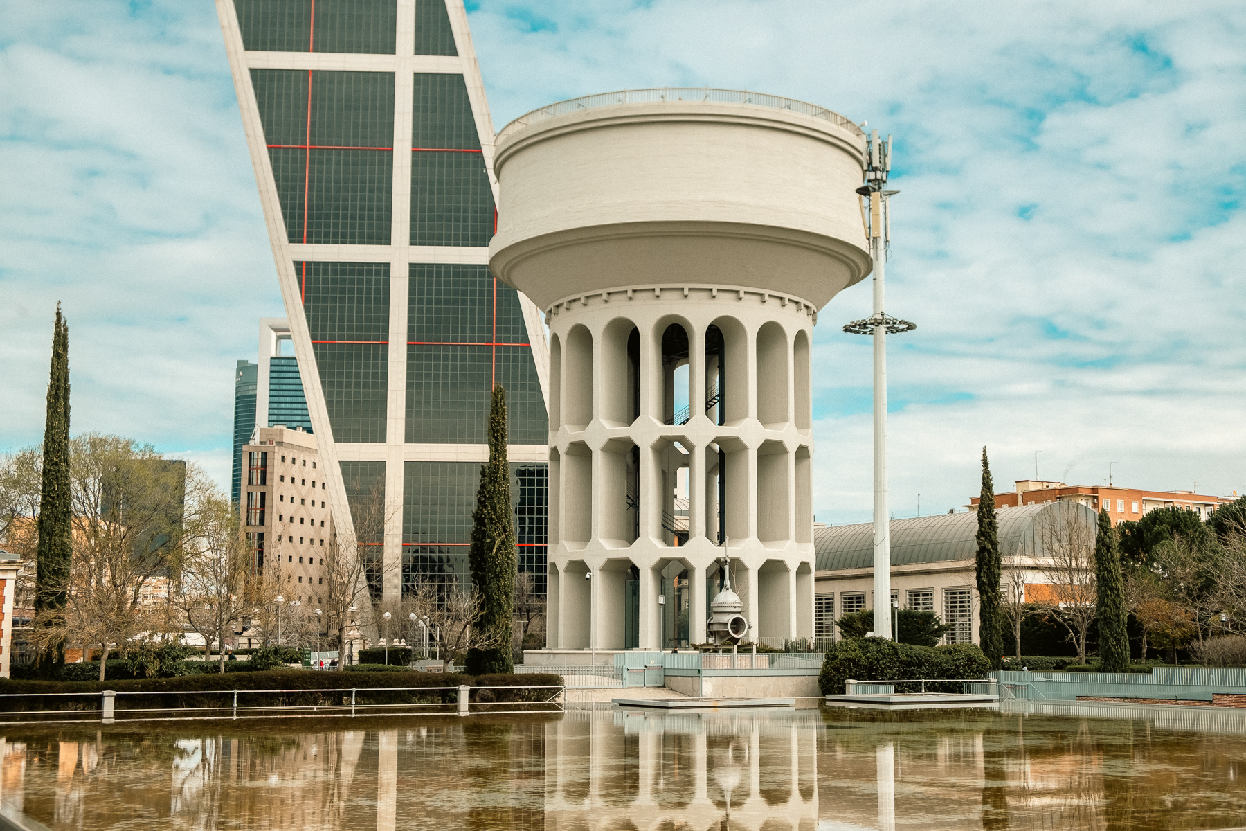 Also at the Plaza Castilla is a beautiful constructed water tower ...