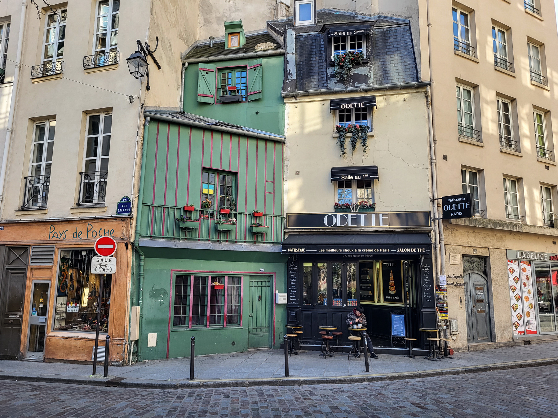 Odette and Rue Galande, March 2023.