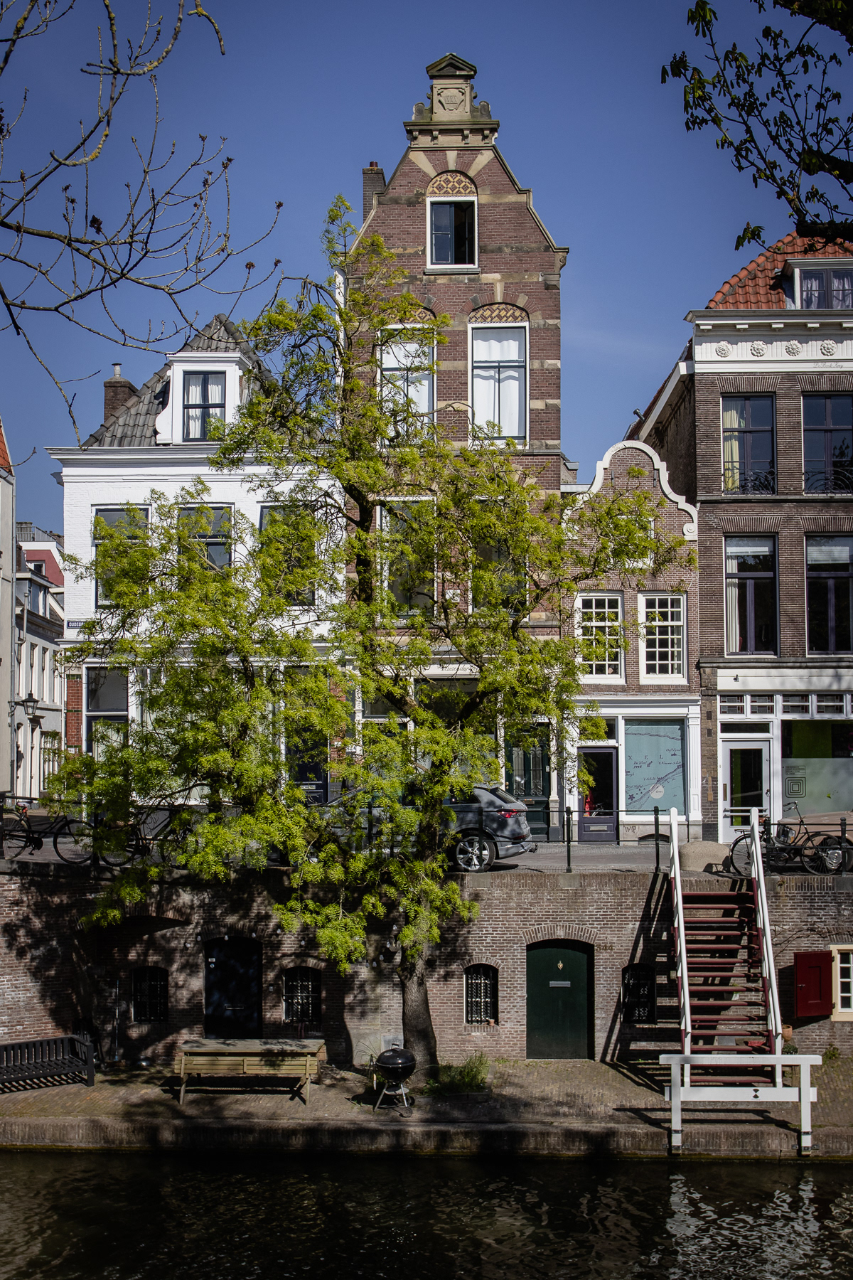 Including very narrow historic houses.