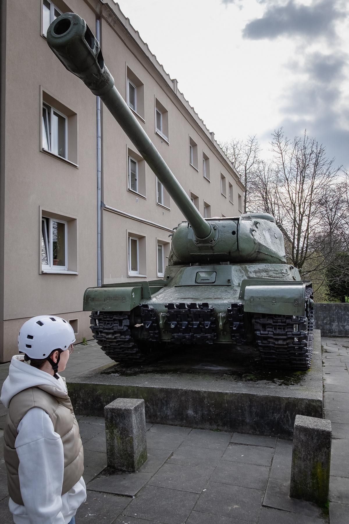 The IS-2 tank memorial in Nowa Huta.