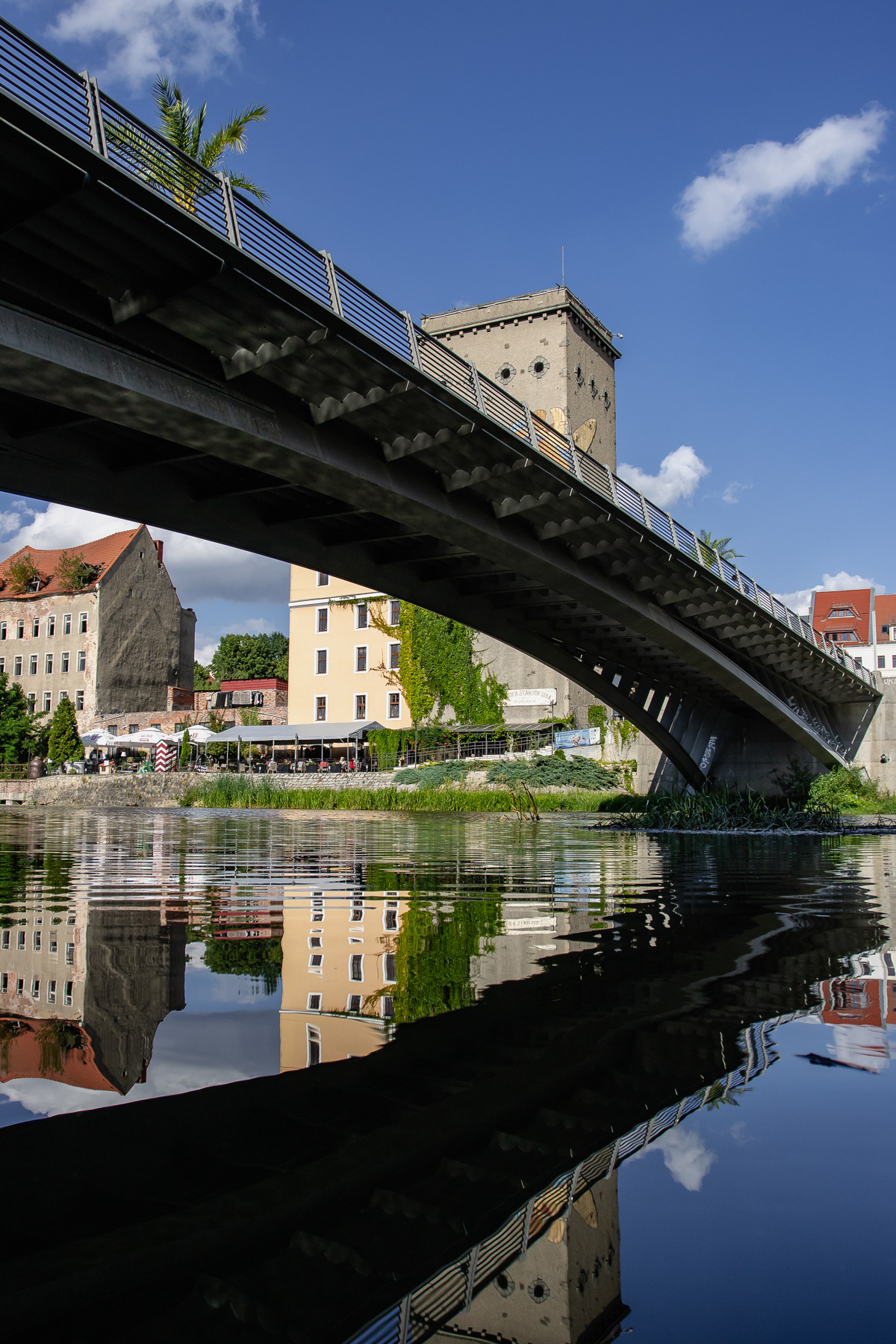 The river Lusatian Neisse is the natural border.