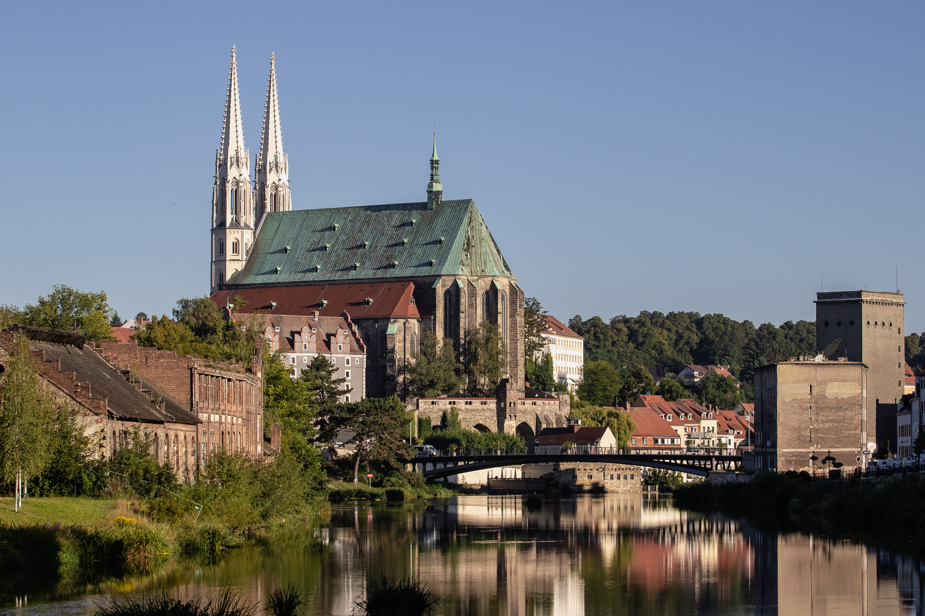 The bridge across the Lusatian Neisse that connects Görlitz in Germany on the left with Zgorzelec in Poland on the right.