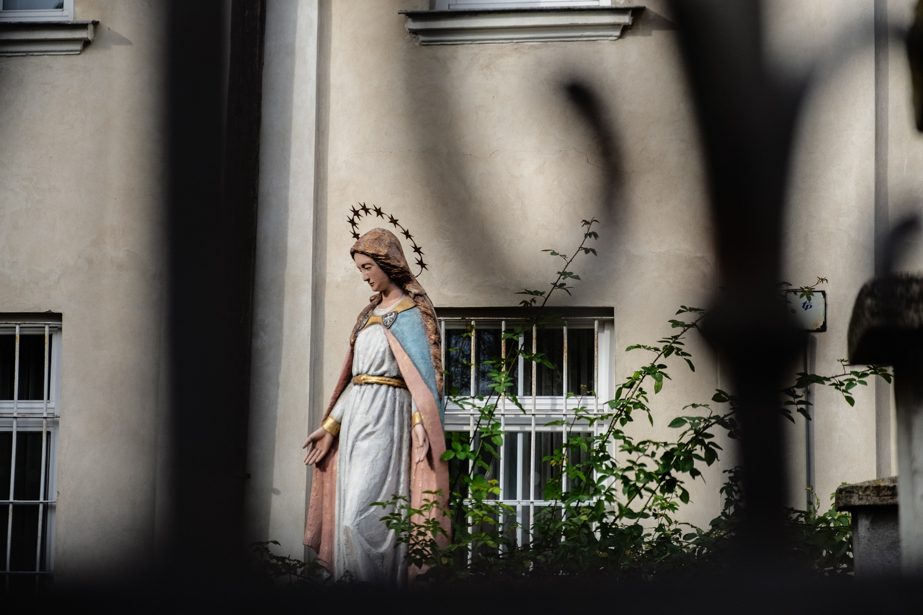 Statue of Maria on the premises of a church in Zamość.