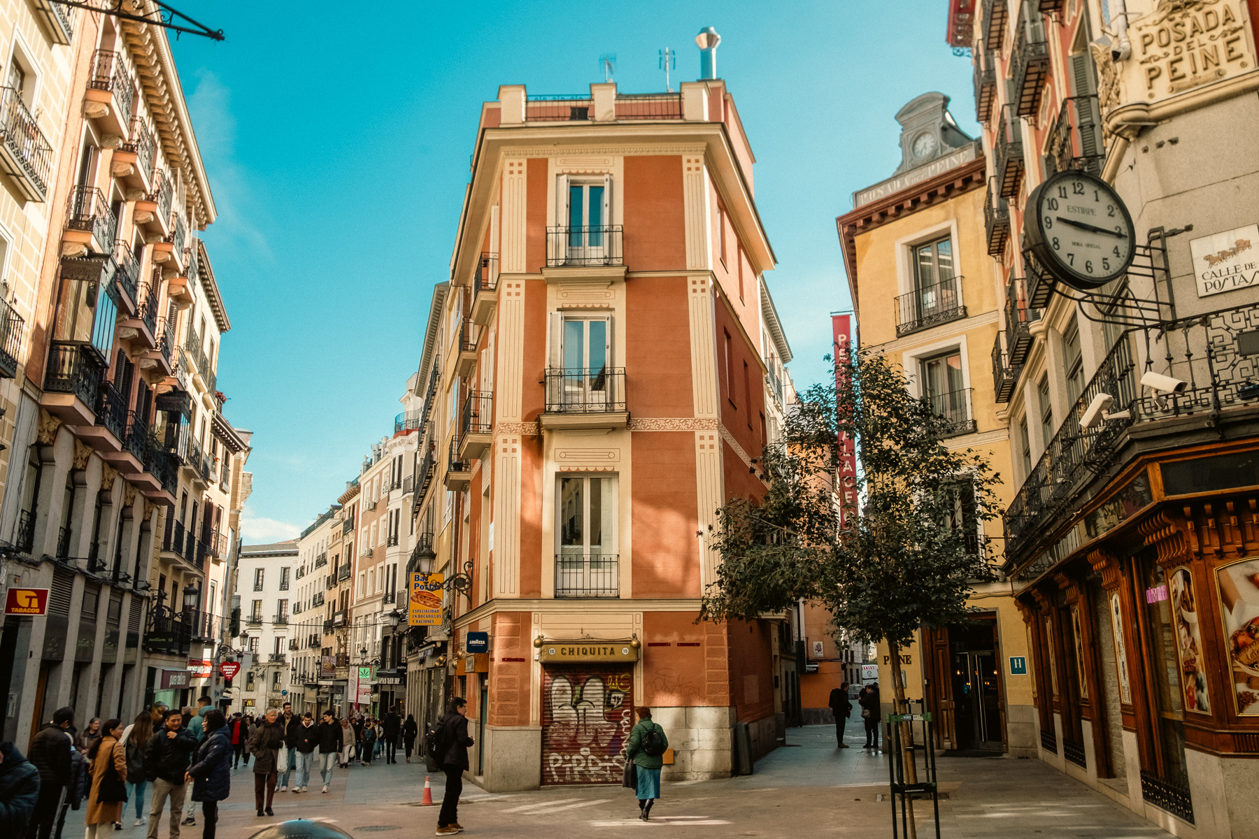 The mini square leading to Calle de Postas, a hundred metres from Plaza Mayor