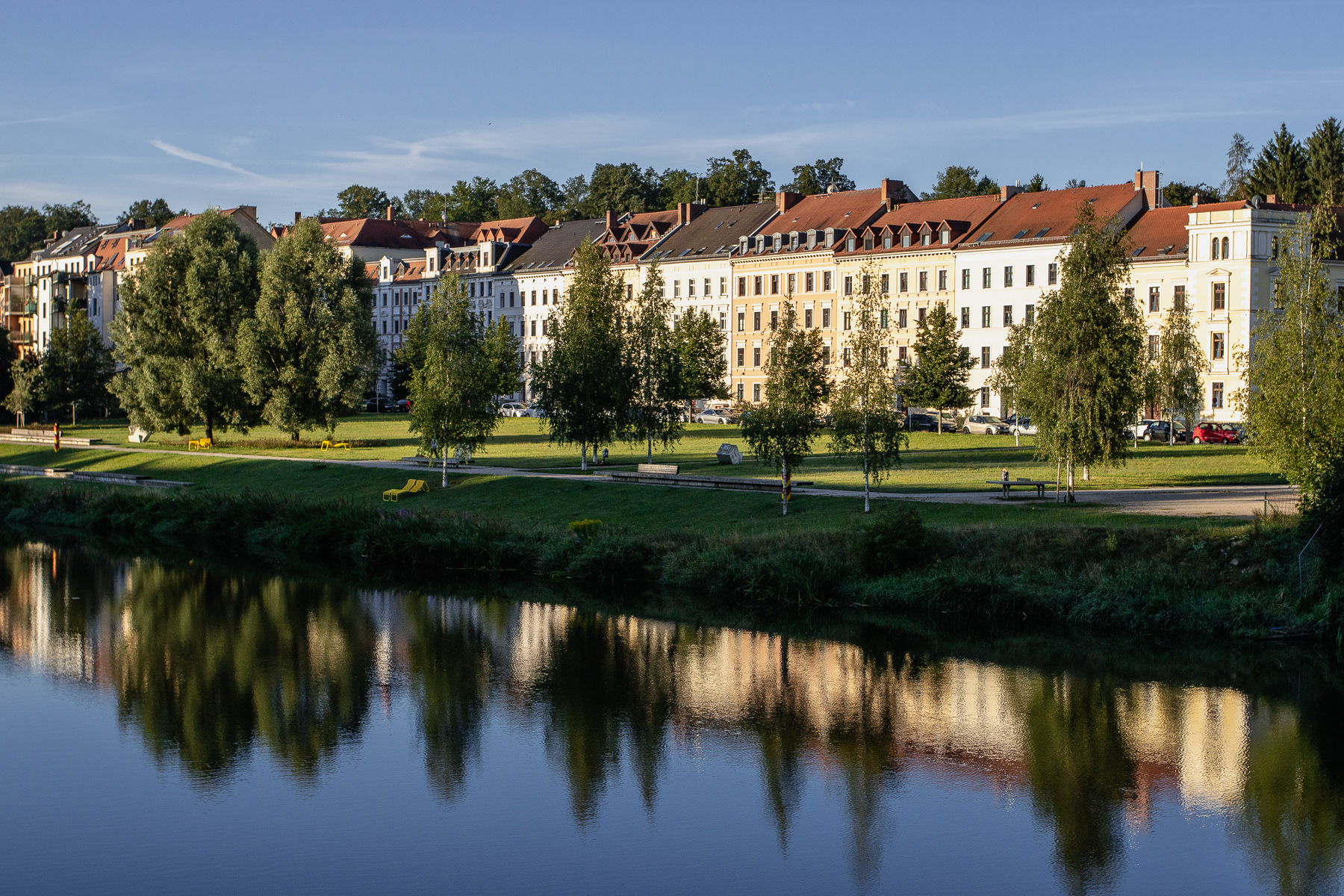 The river bank of Görlitz in the west.