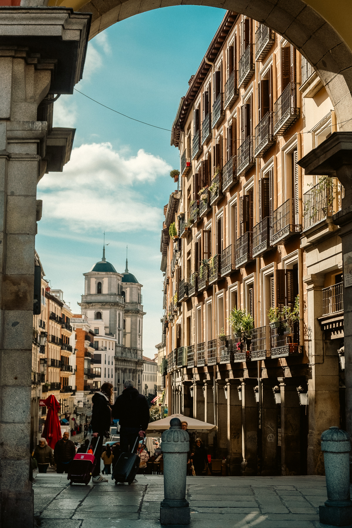 Calle de Toledo in the afternoon