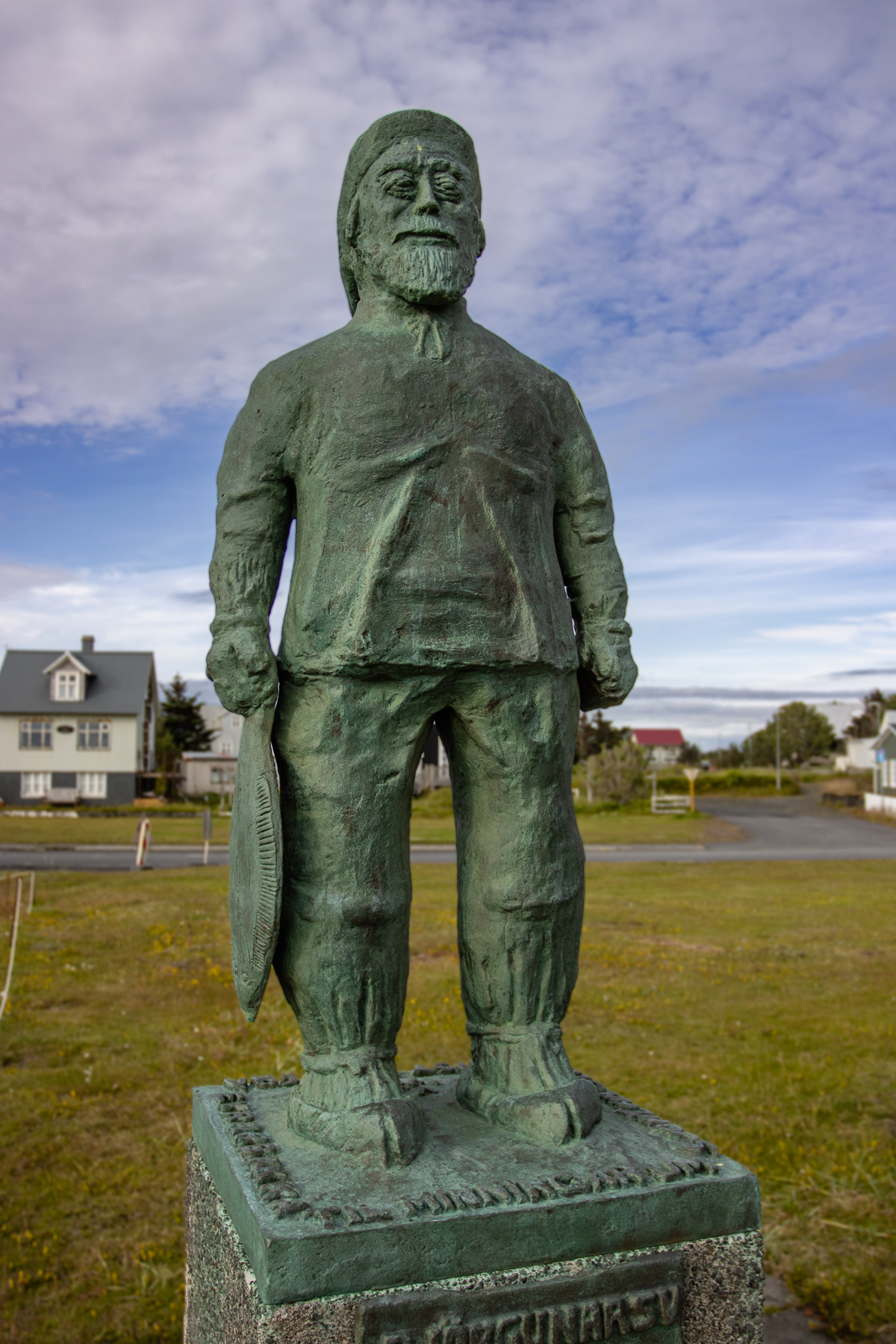 Statue of a fisherman