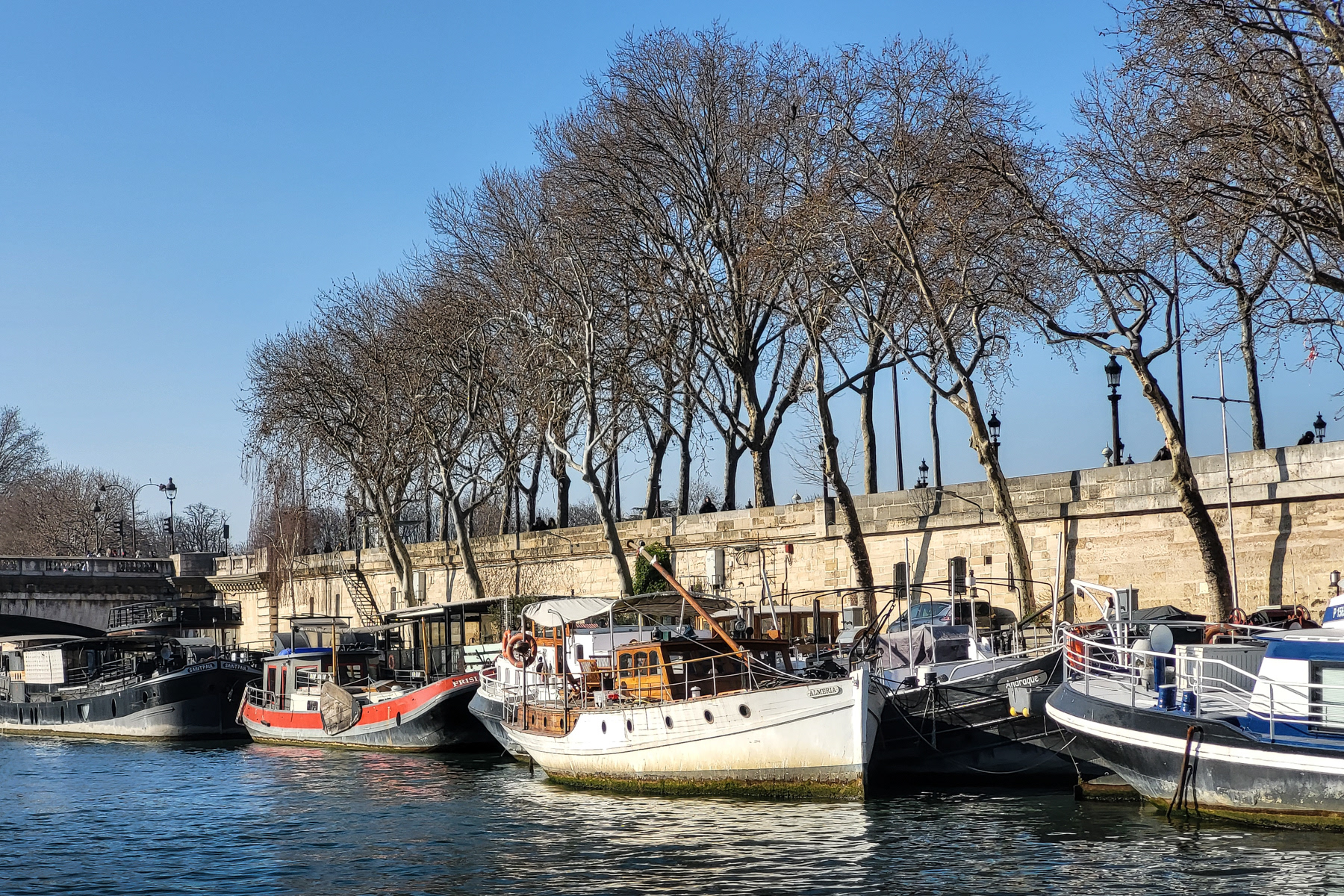 Boats near Pont de La Concorde, March 2023.