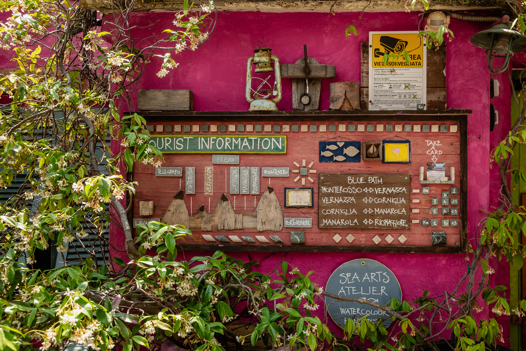 An art gallery along the trail from Vernazza to Corniglia.