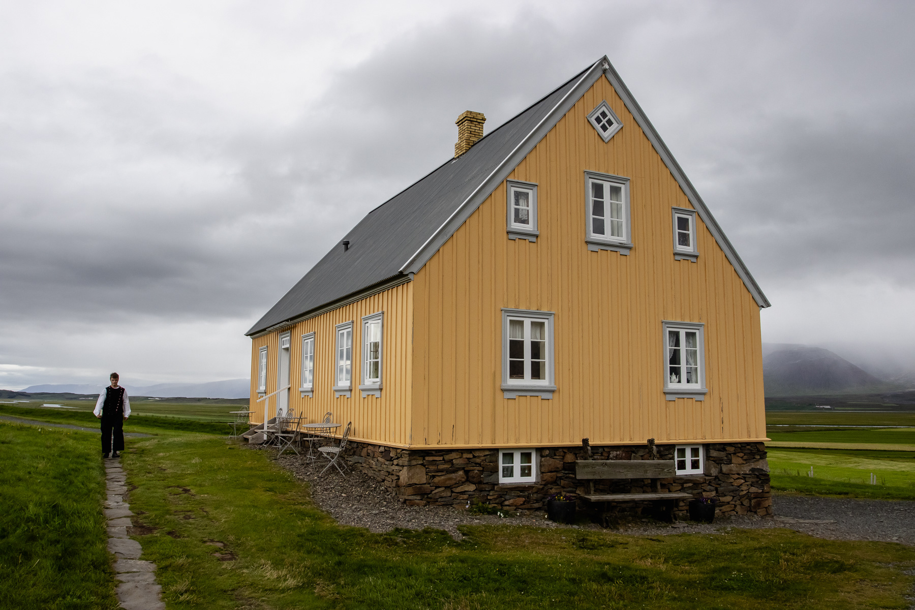 The biggest modern building of the former farm is a restaurant and café.