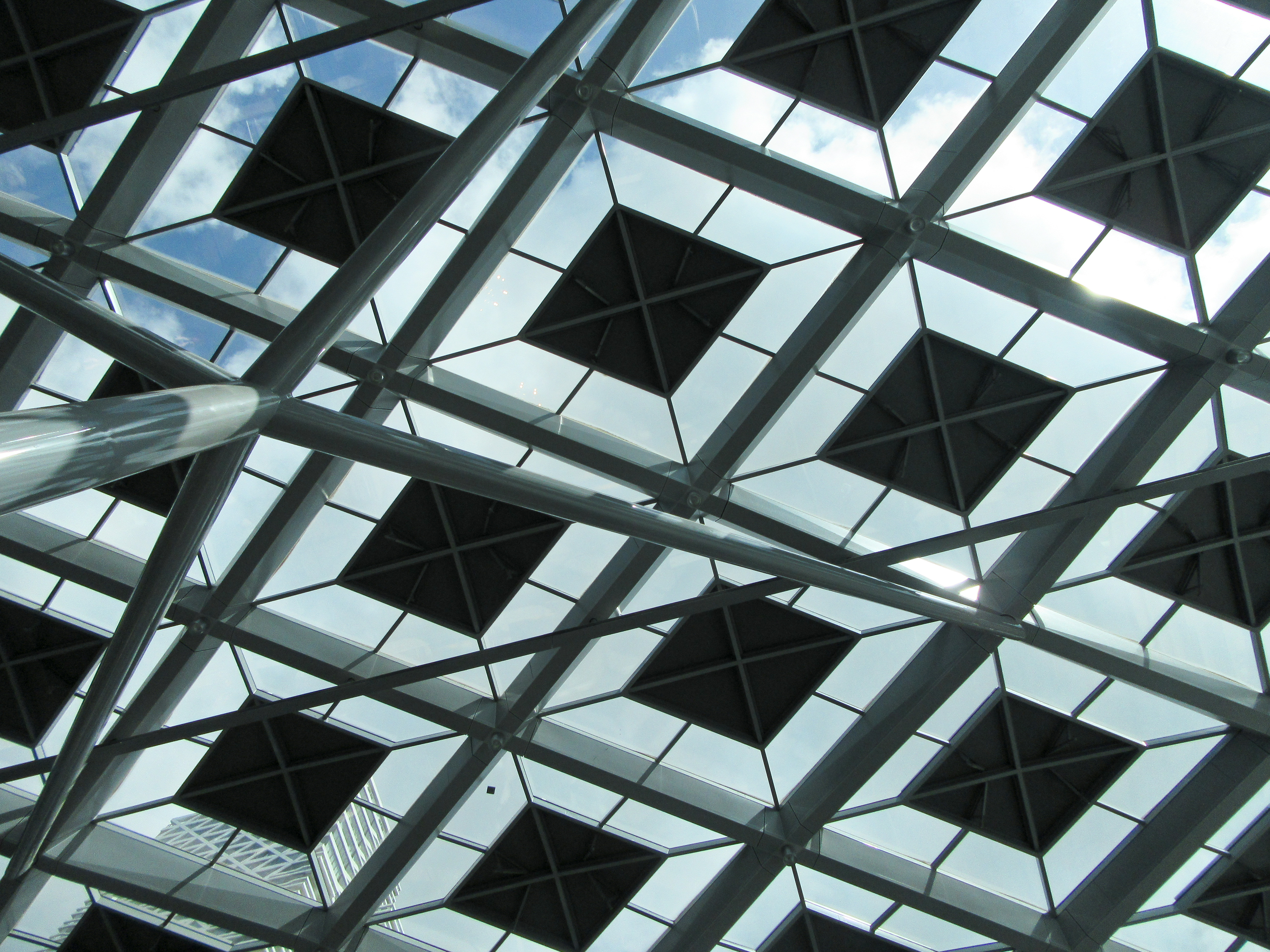 The innovative glass roof with diamond panels.