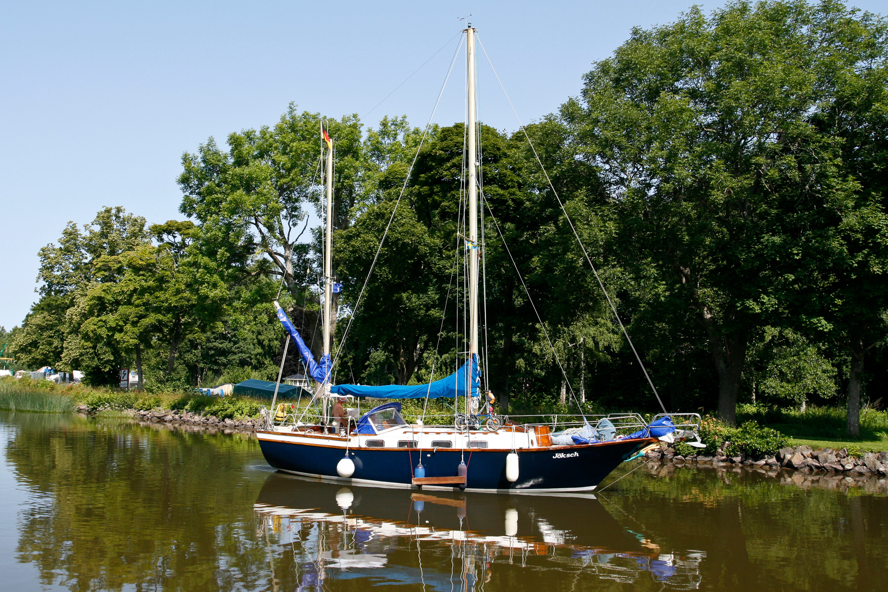 Motorized sailing boat Jöksch at the canal near Motala, July 2013.