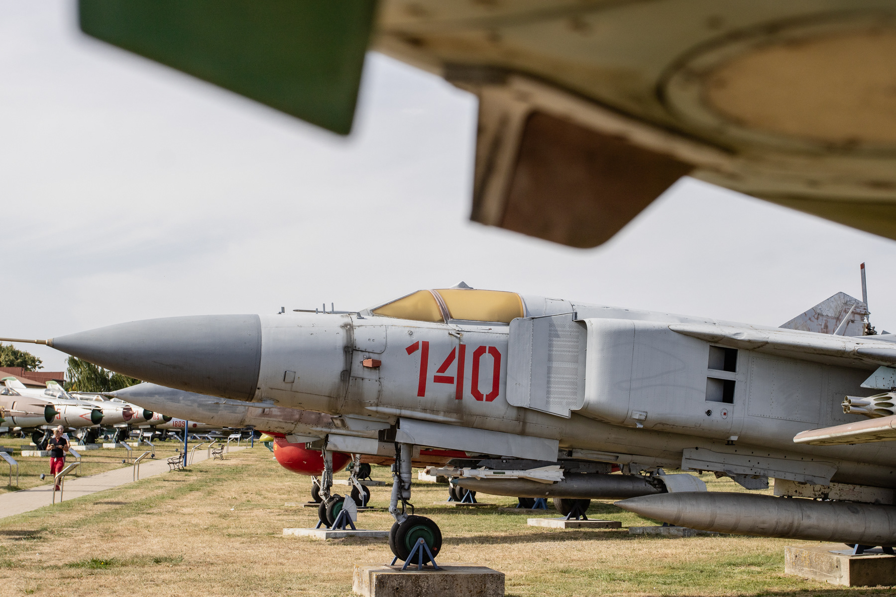 Mikoyan-Gurevich MiG-23MF, NATO callsign Flogger, nr. 140.