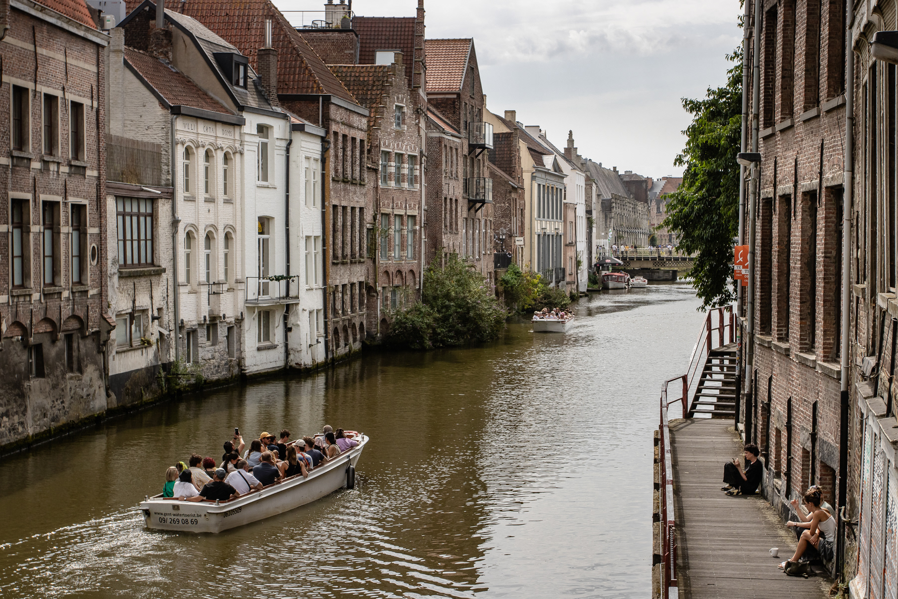 The Leie river seen from the Zuivelbrug bridge