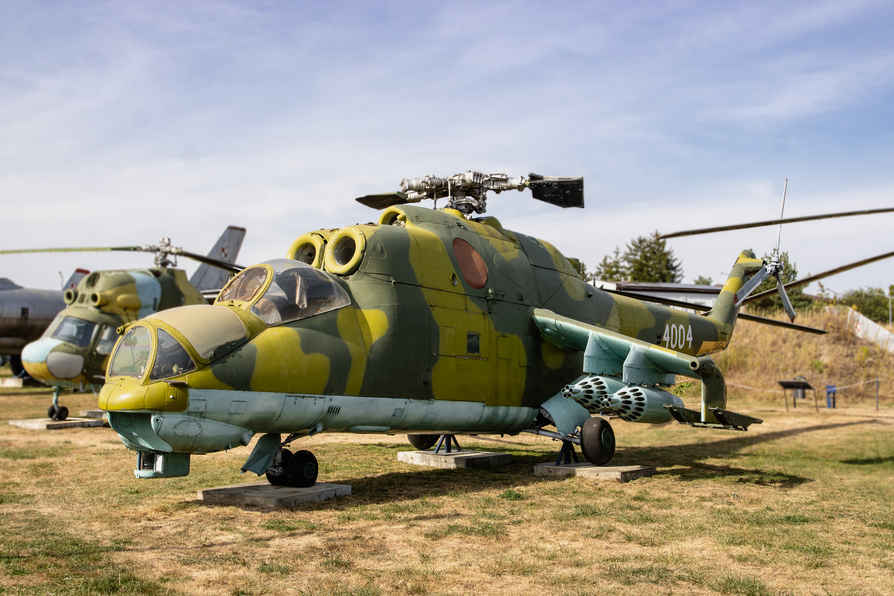 Mil Mi-24 "Hind" attack helicopter nr. 4004.