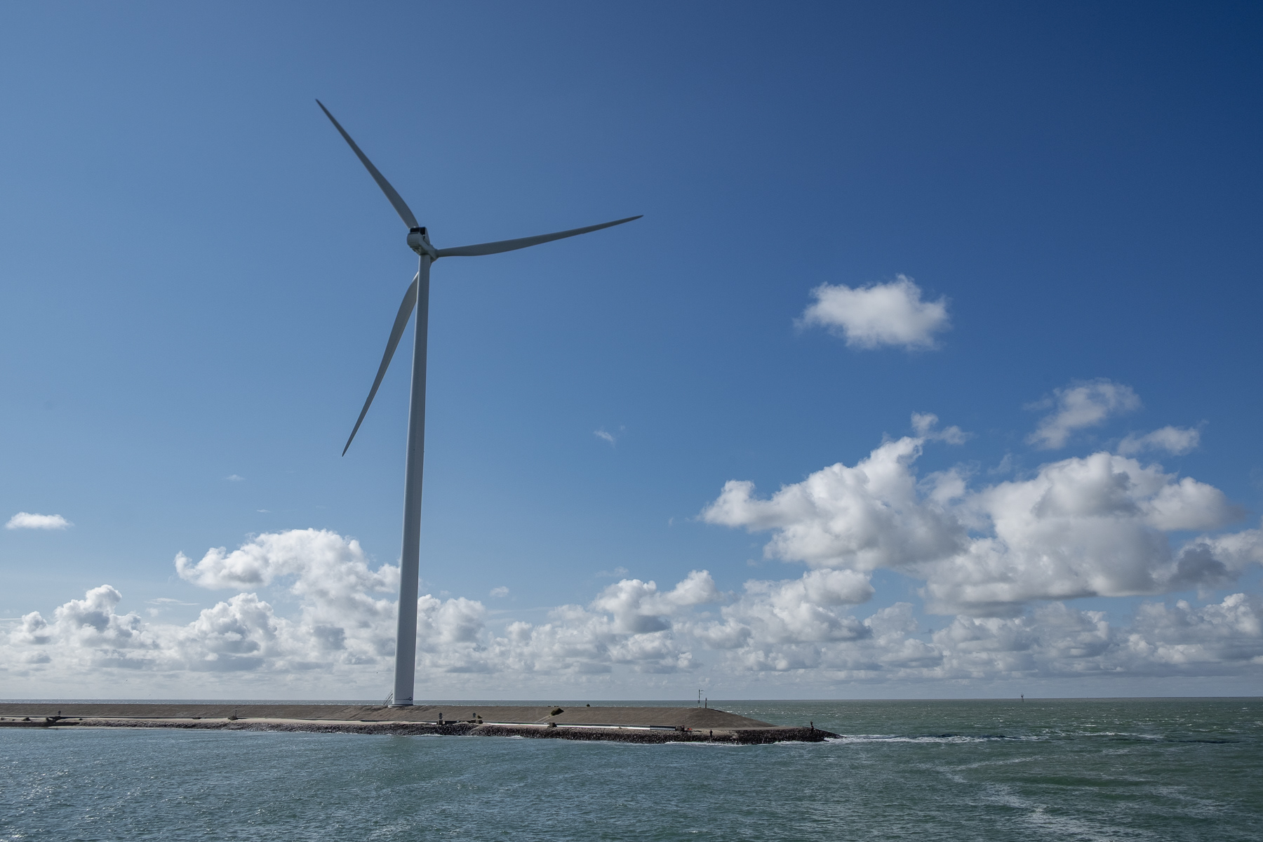 Wind turbine on the artificial island of Neeltje Jans, August 2023.