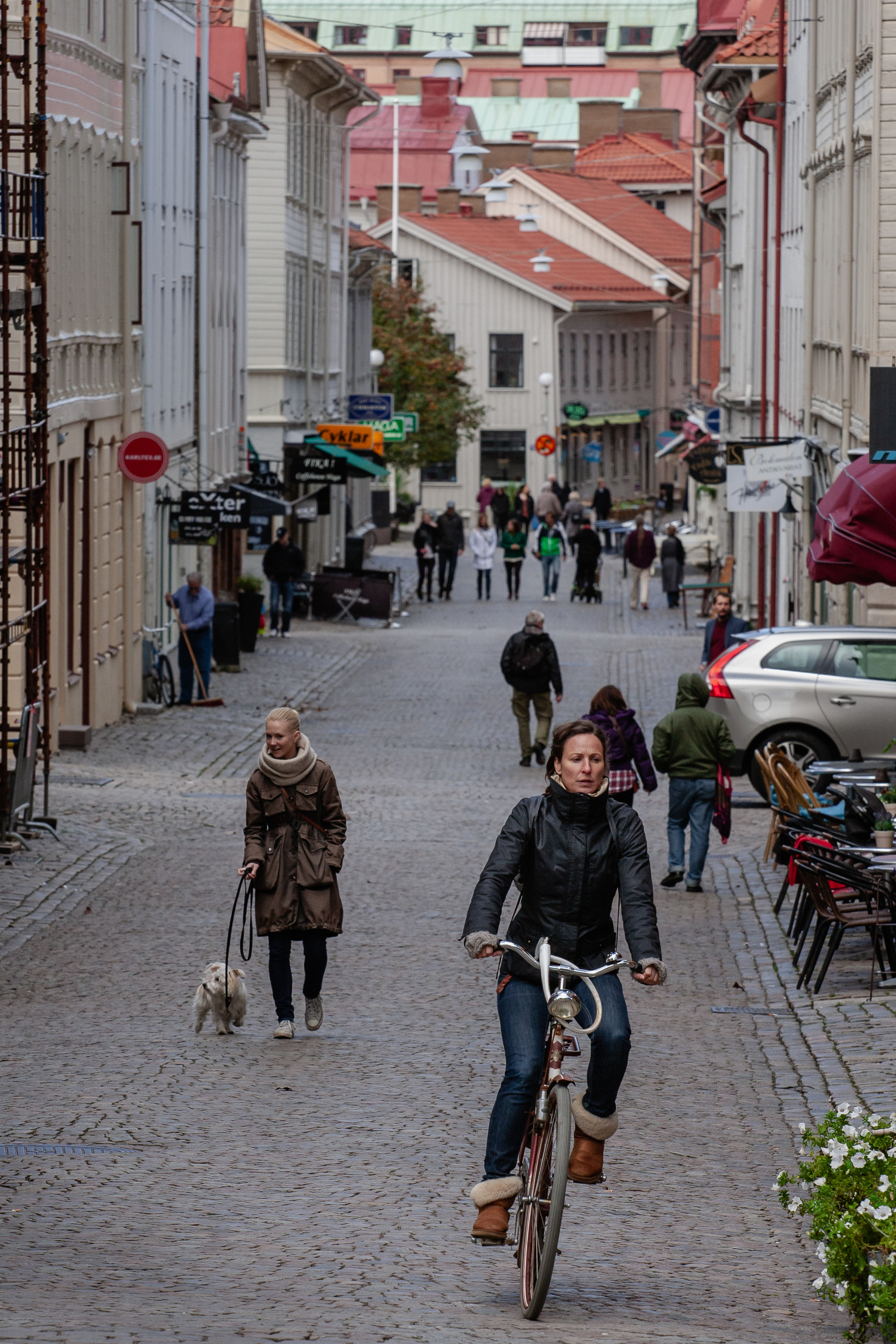 Haga Nygatan, the main street of the neighbourhood, October 2012.