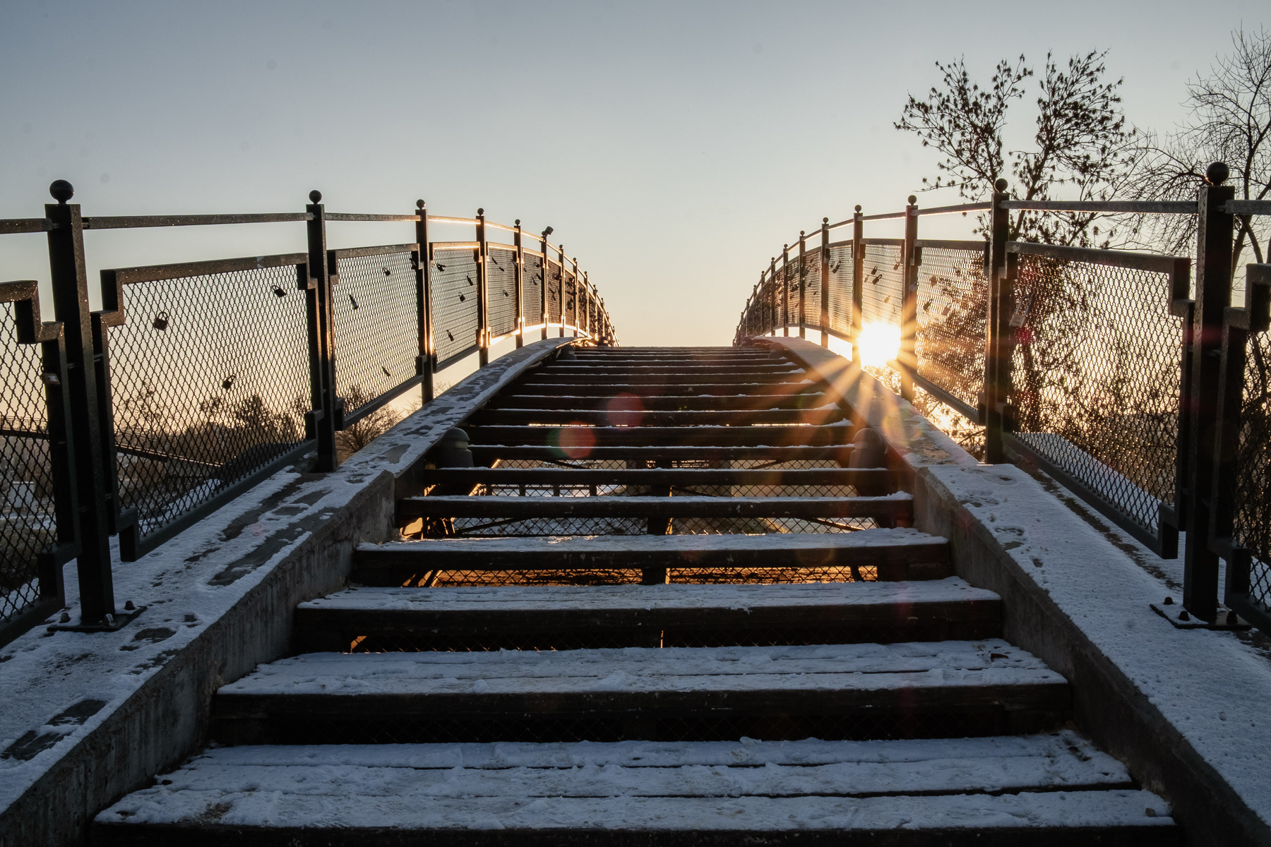 The pedestrian bridge over the railroad, Christmas Day 2025.