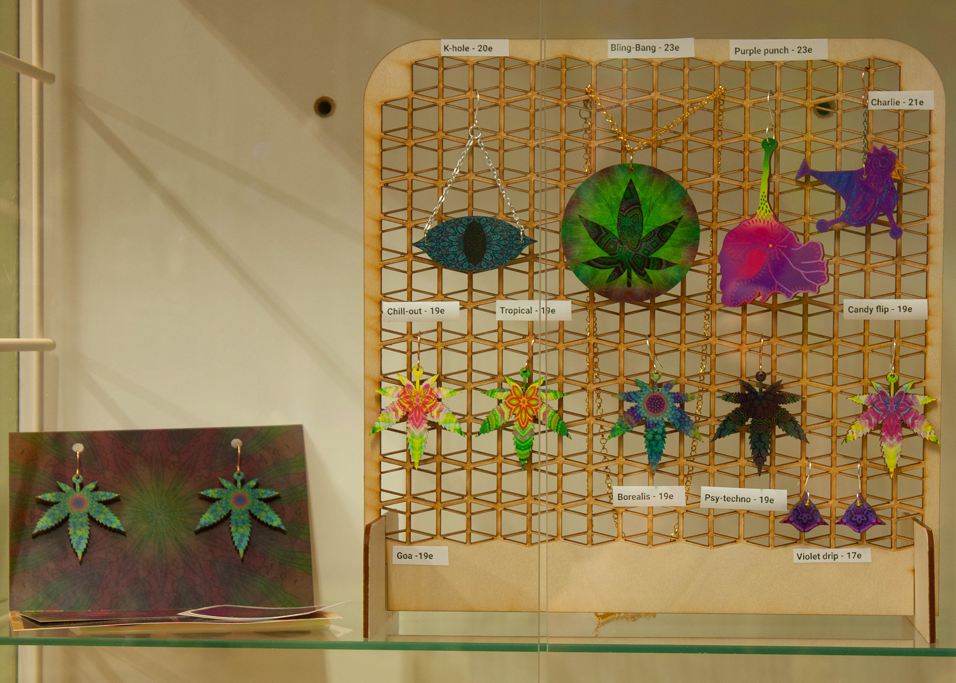 The product selection at one of the distributor locations (at Hempsteri) and an example of packaging