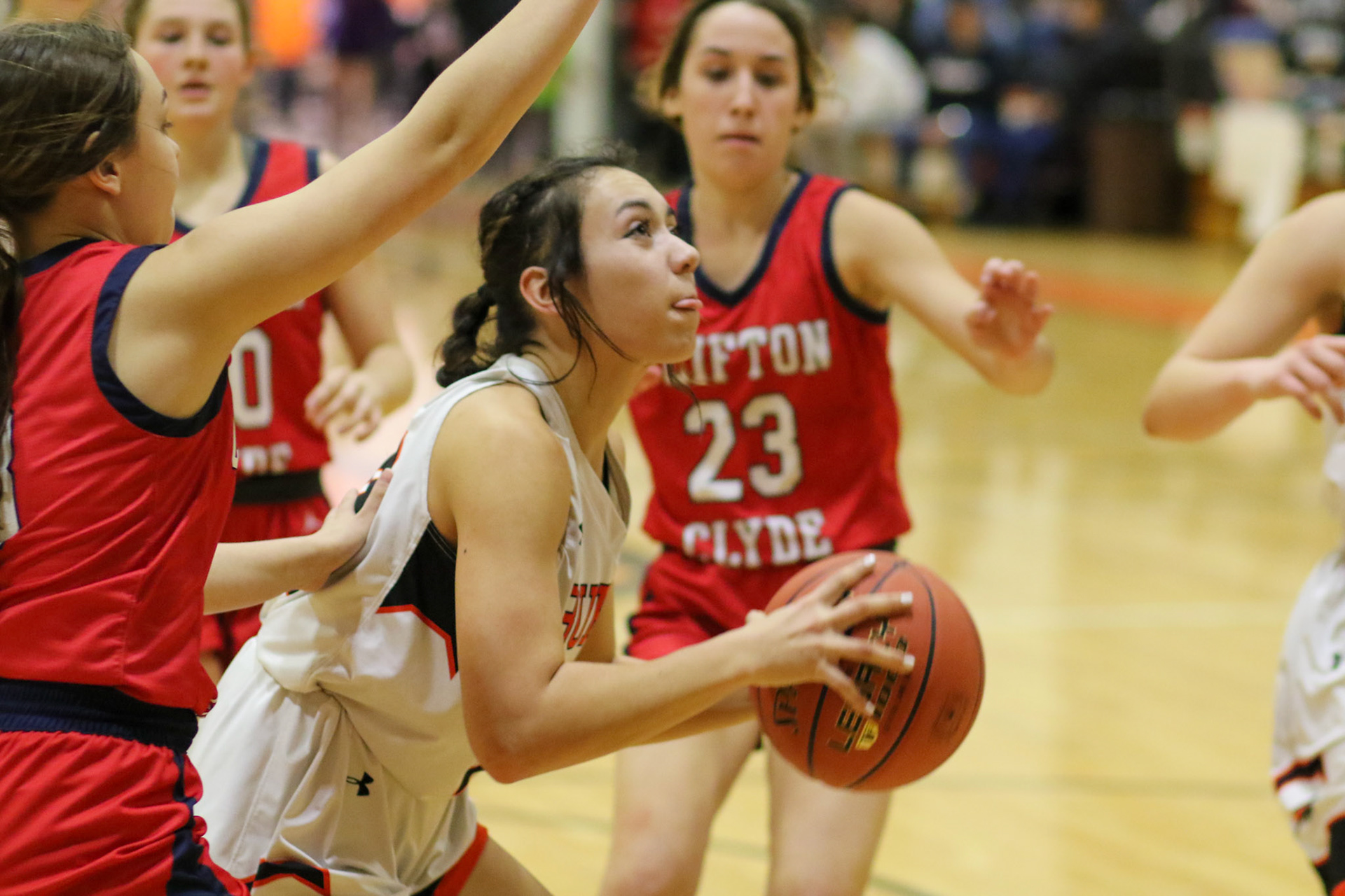 Onaga vs Linn High School