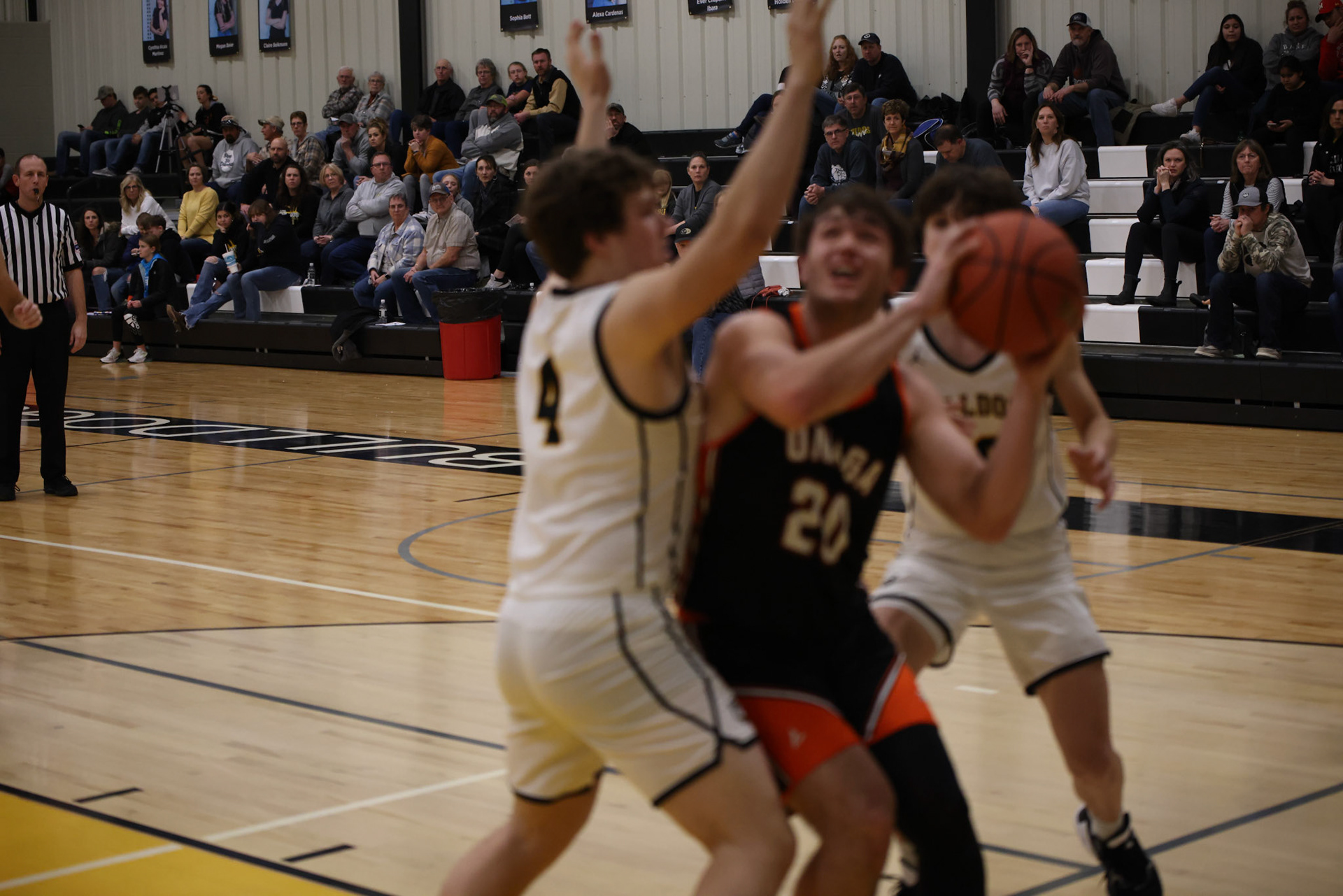 Onaga vs Linn High School