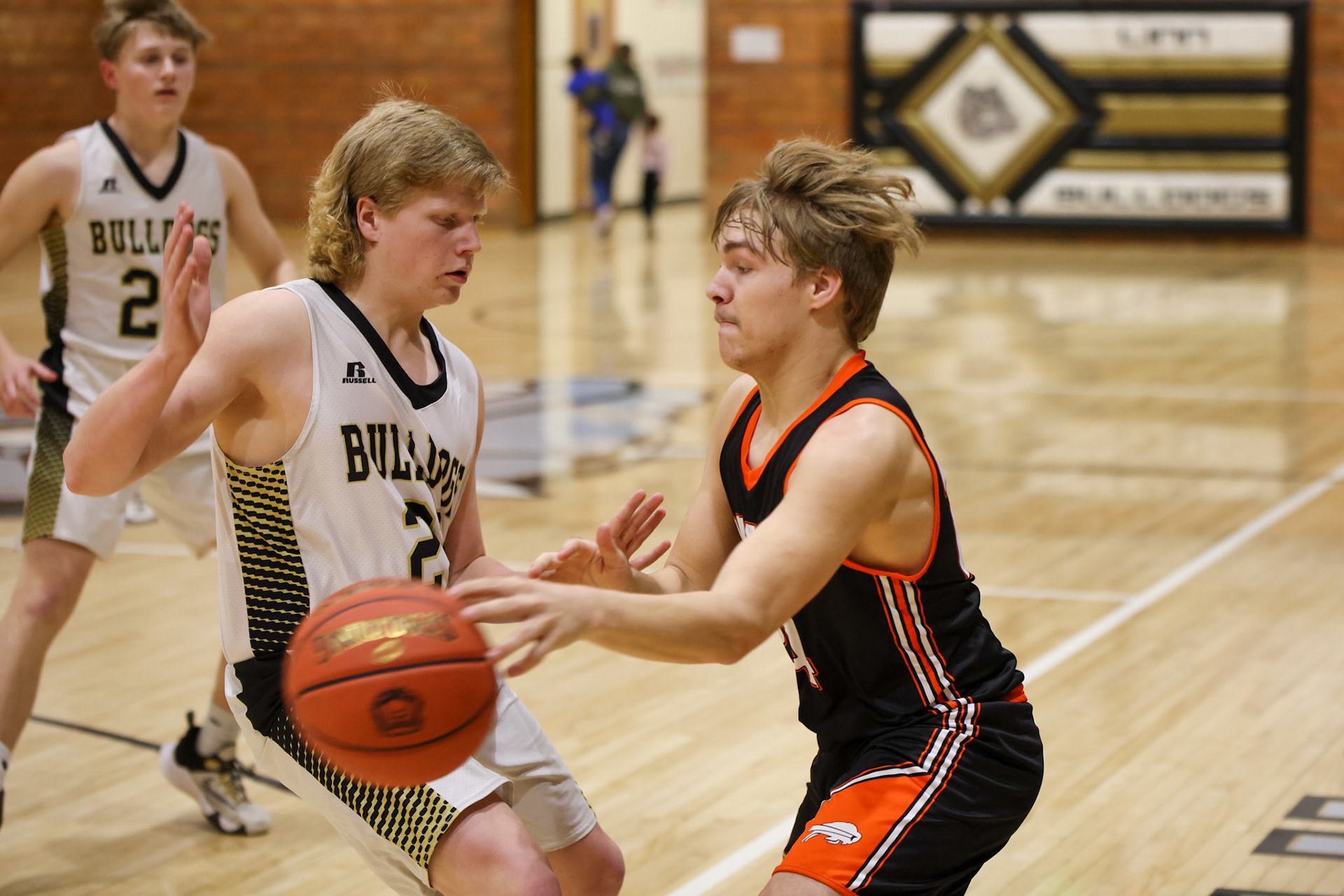 Onaga vs Linn High School