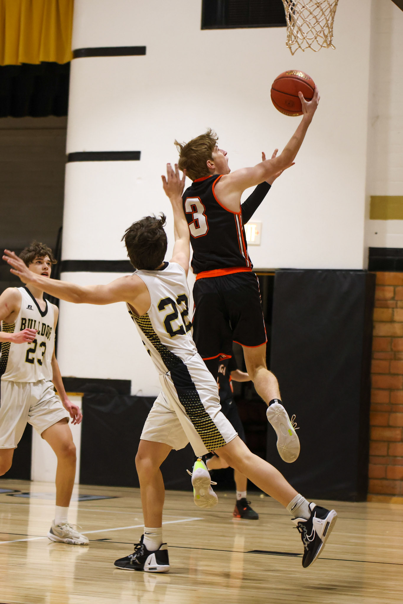 Onaga vs Linn High School