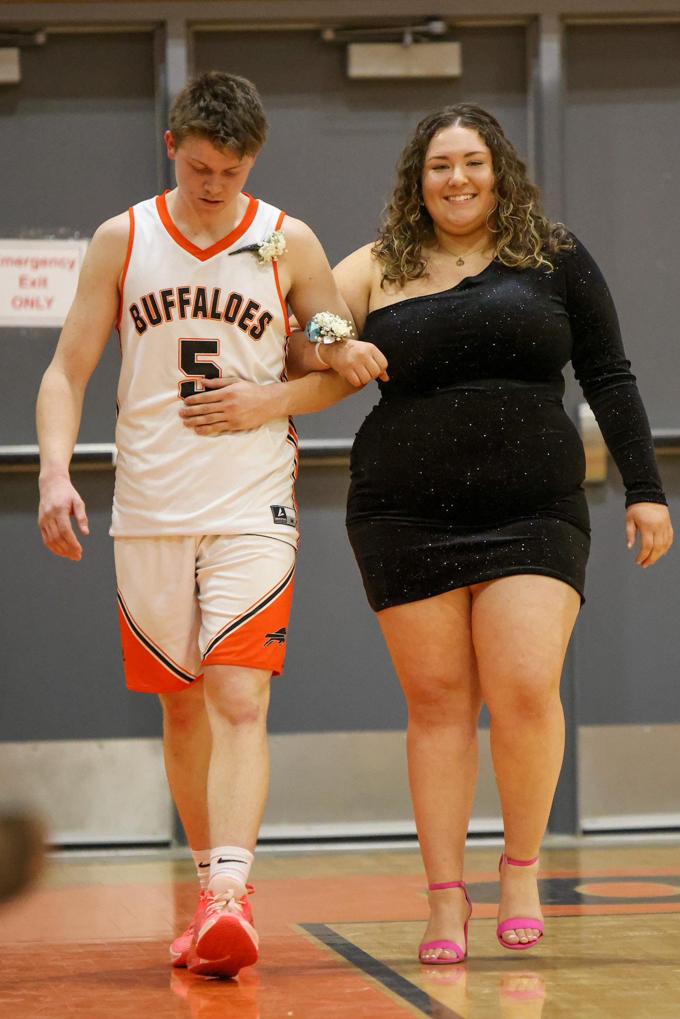 Onaga vs Linn High School