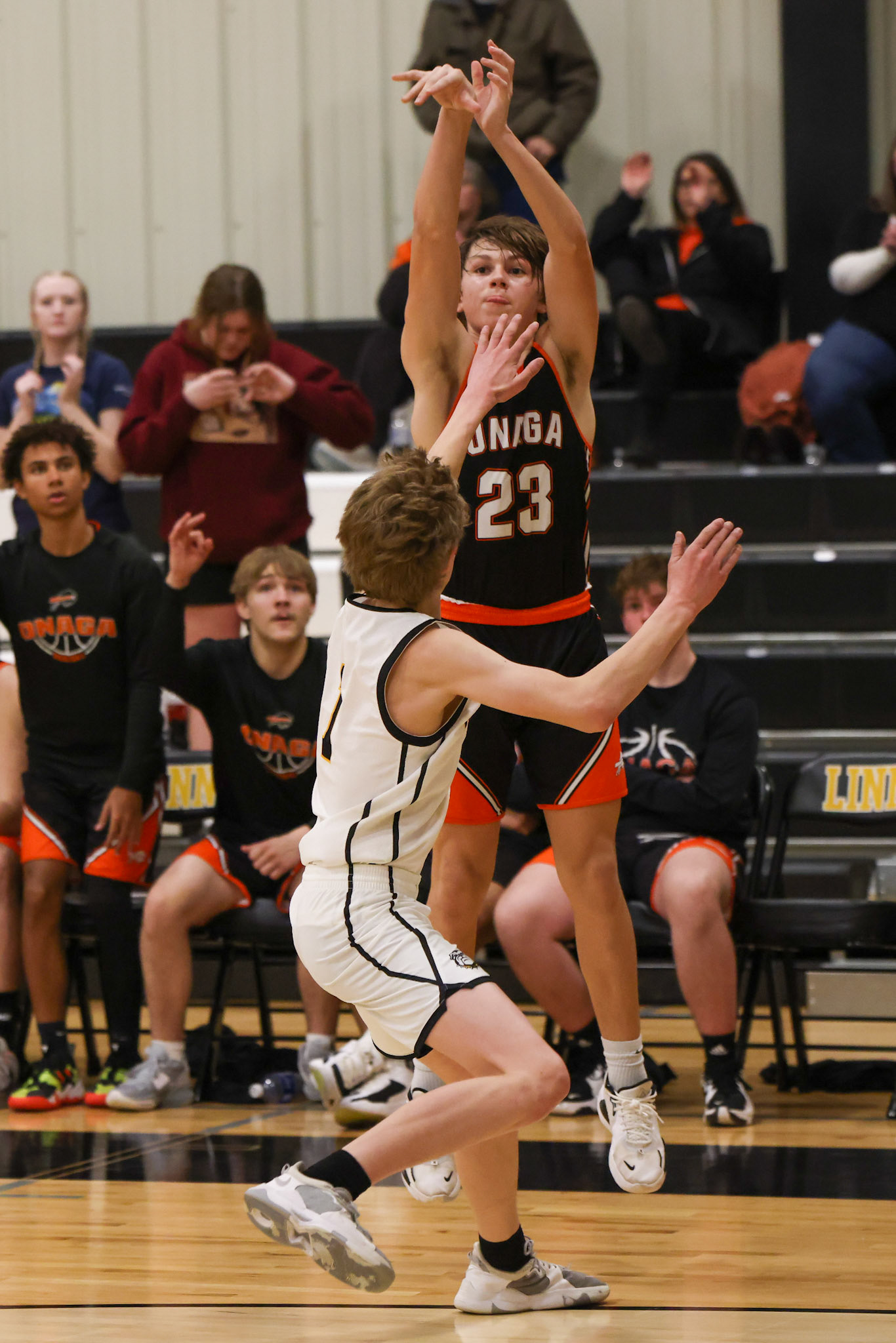 Onaga vs Linn High School