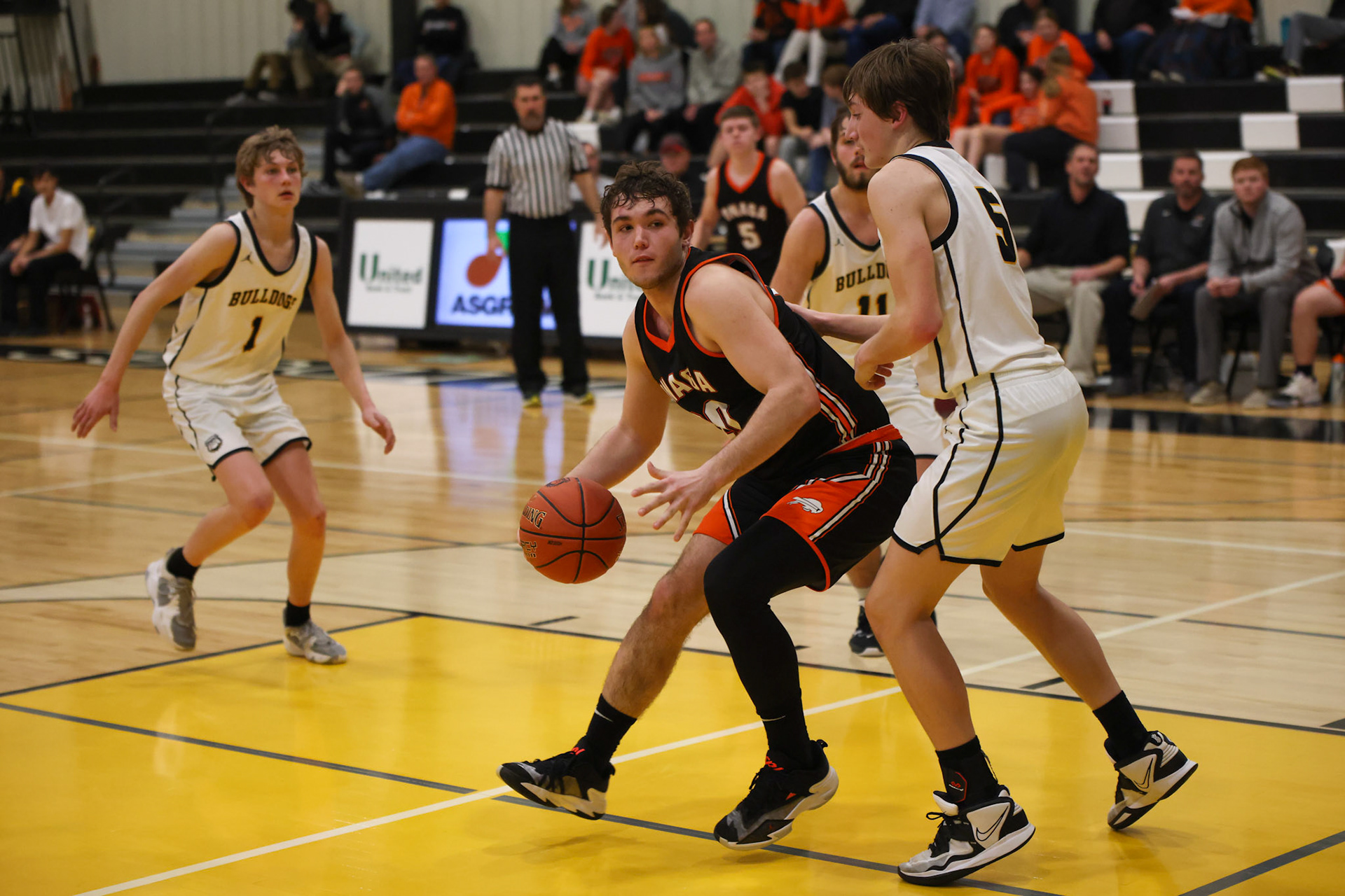 Onaga vs Linn High School