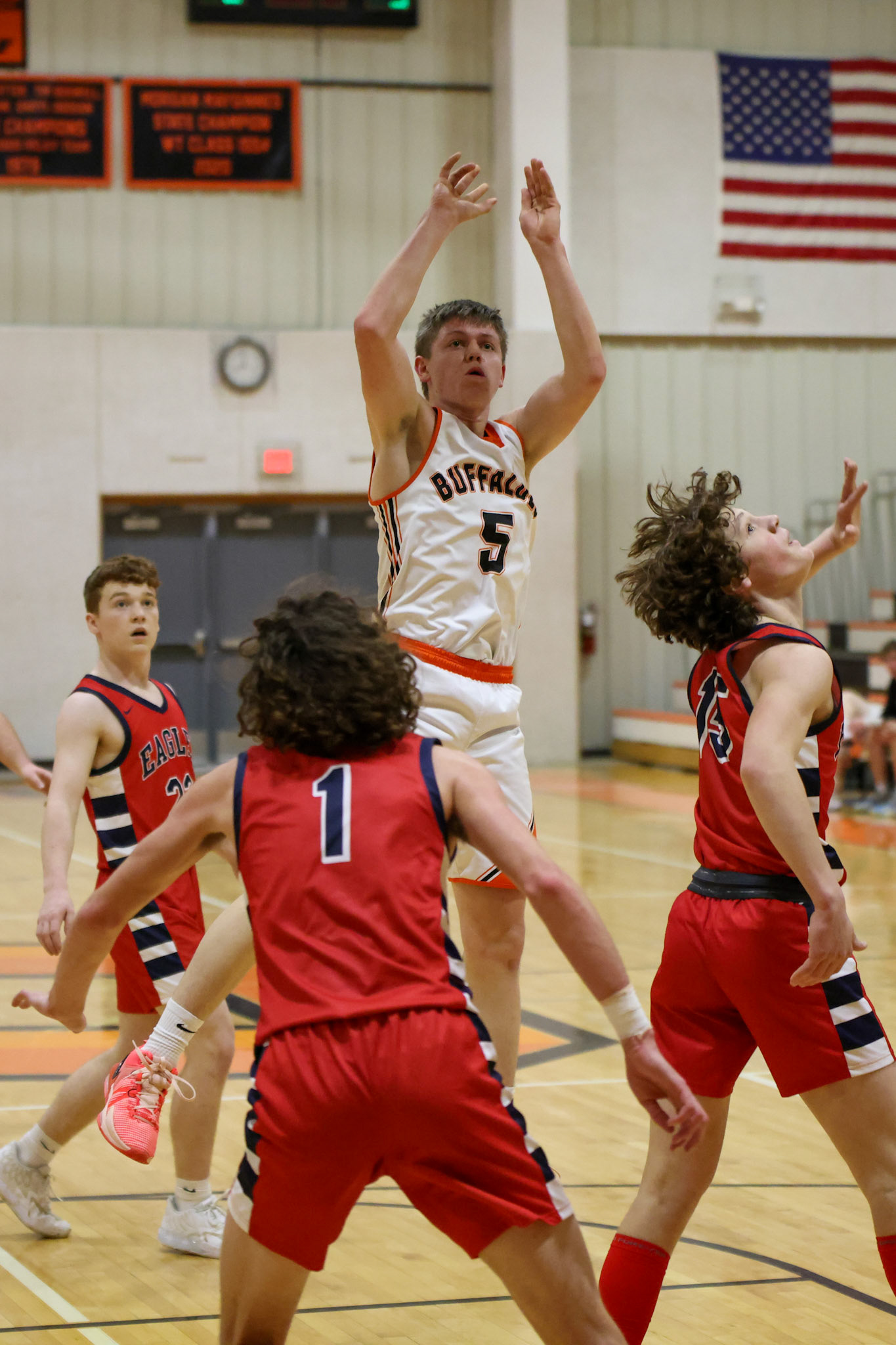 Onaga vs Linn High School