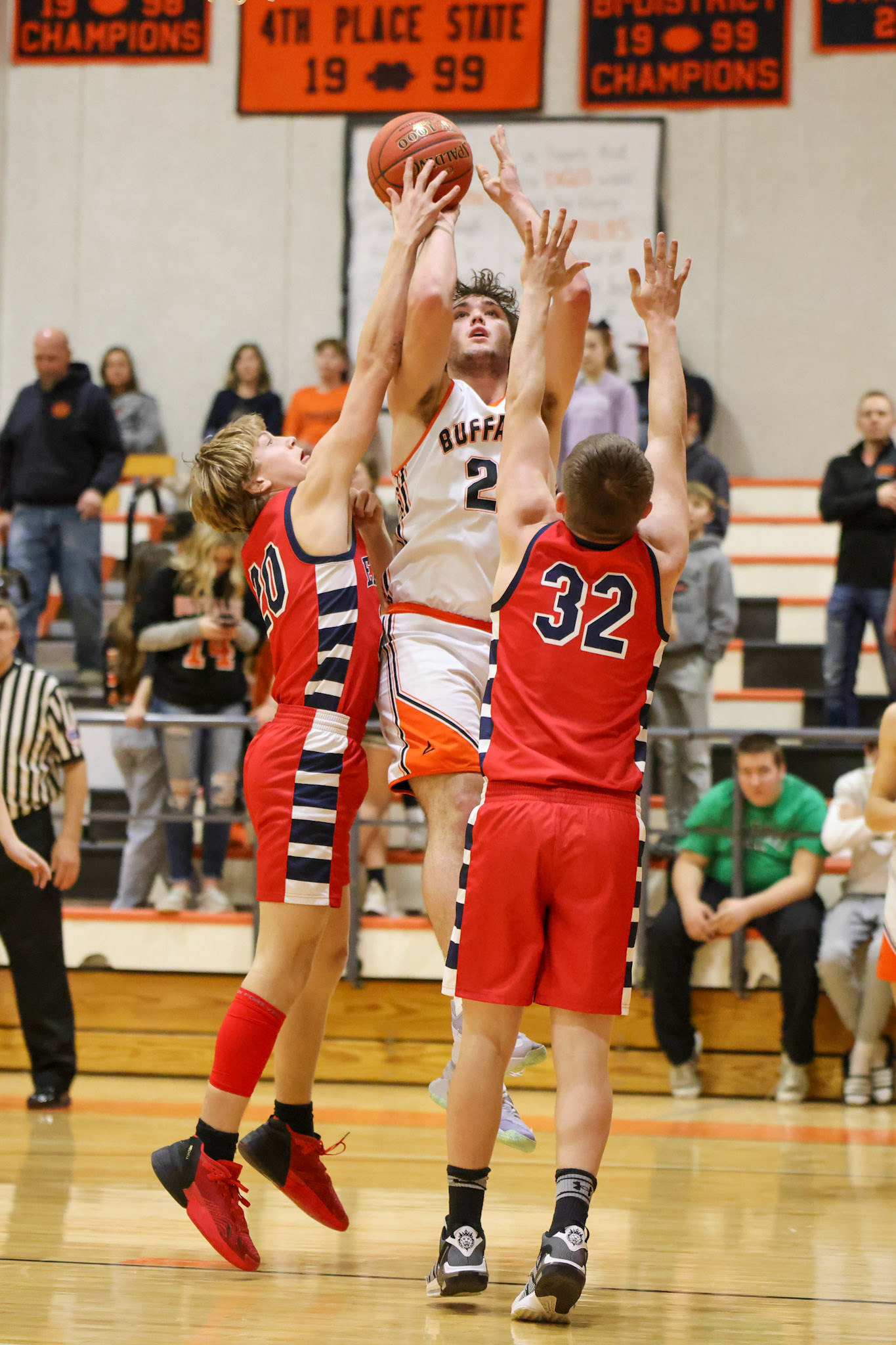 Onaga vs Linn High School