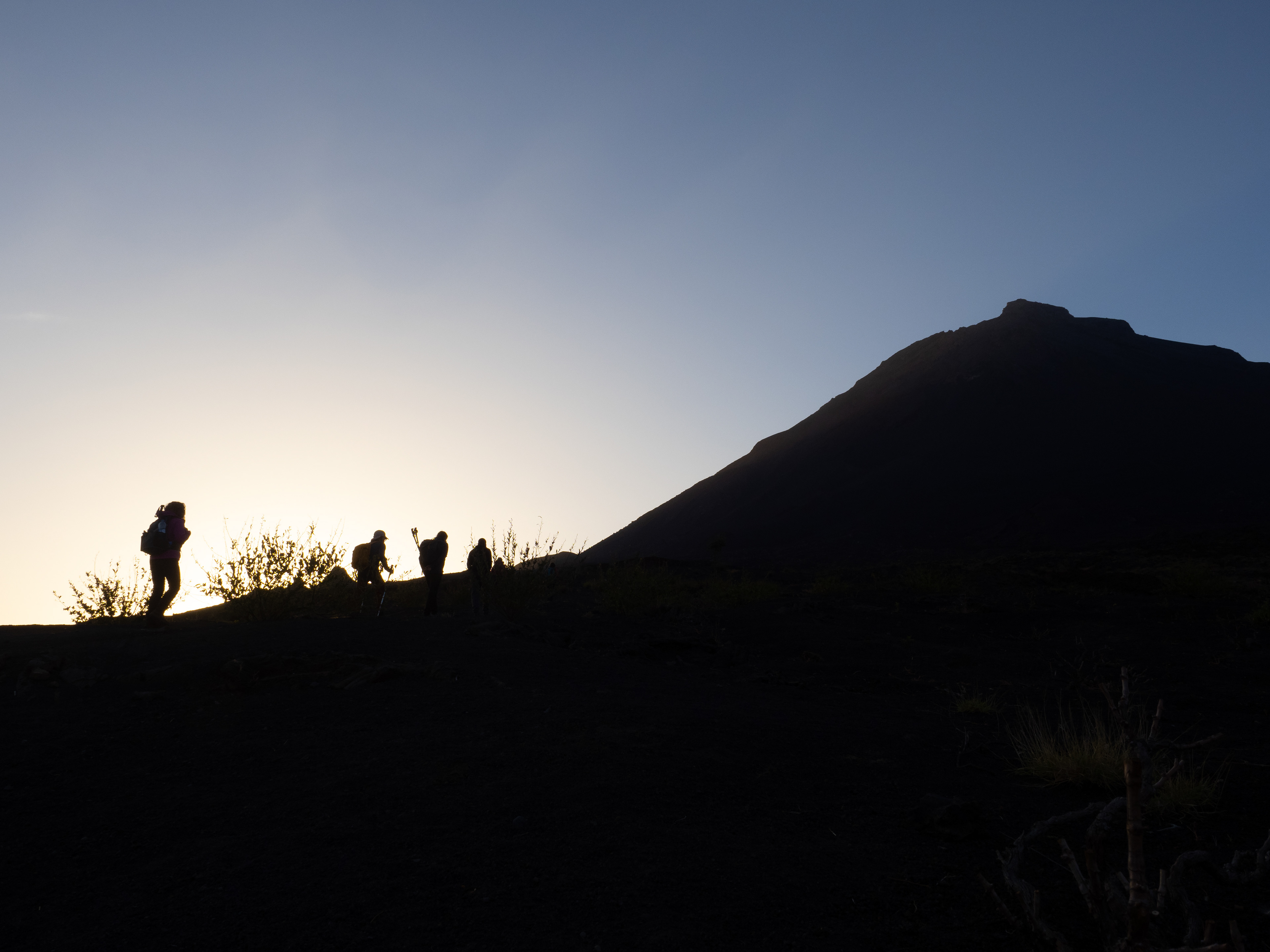Iniciant la pujada al Pico do Fogo.