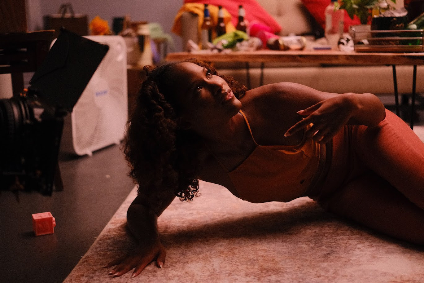 Marie Wilde behind the scenes