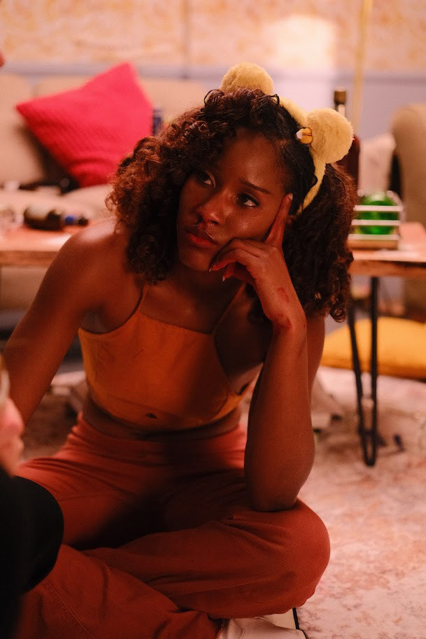 Marie Wilde behind the scenes of 'Winnie La Pooh'