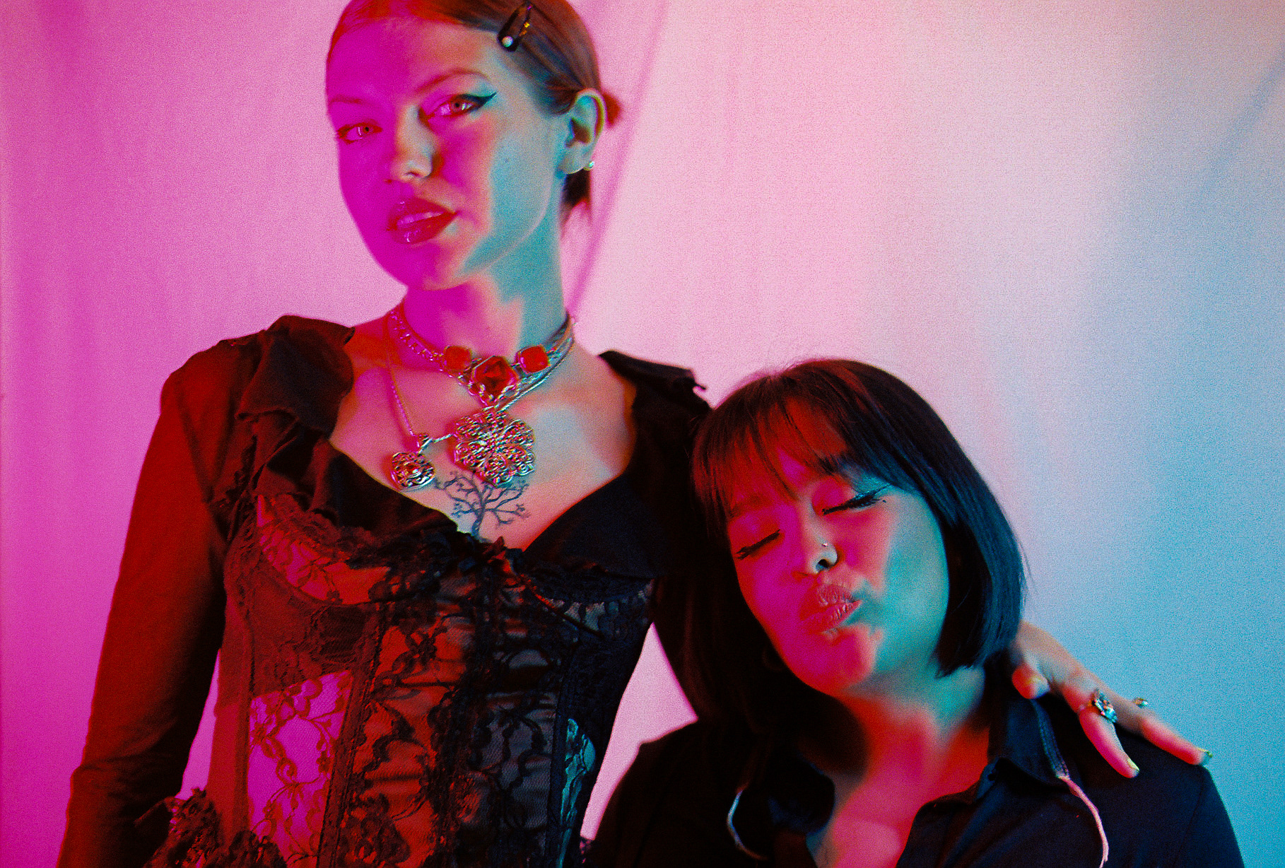 Neon Best friends