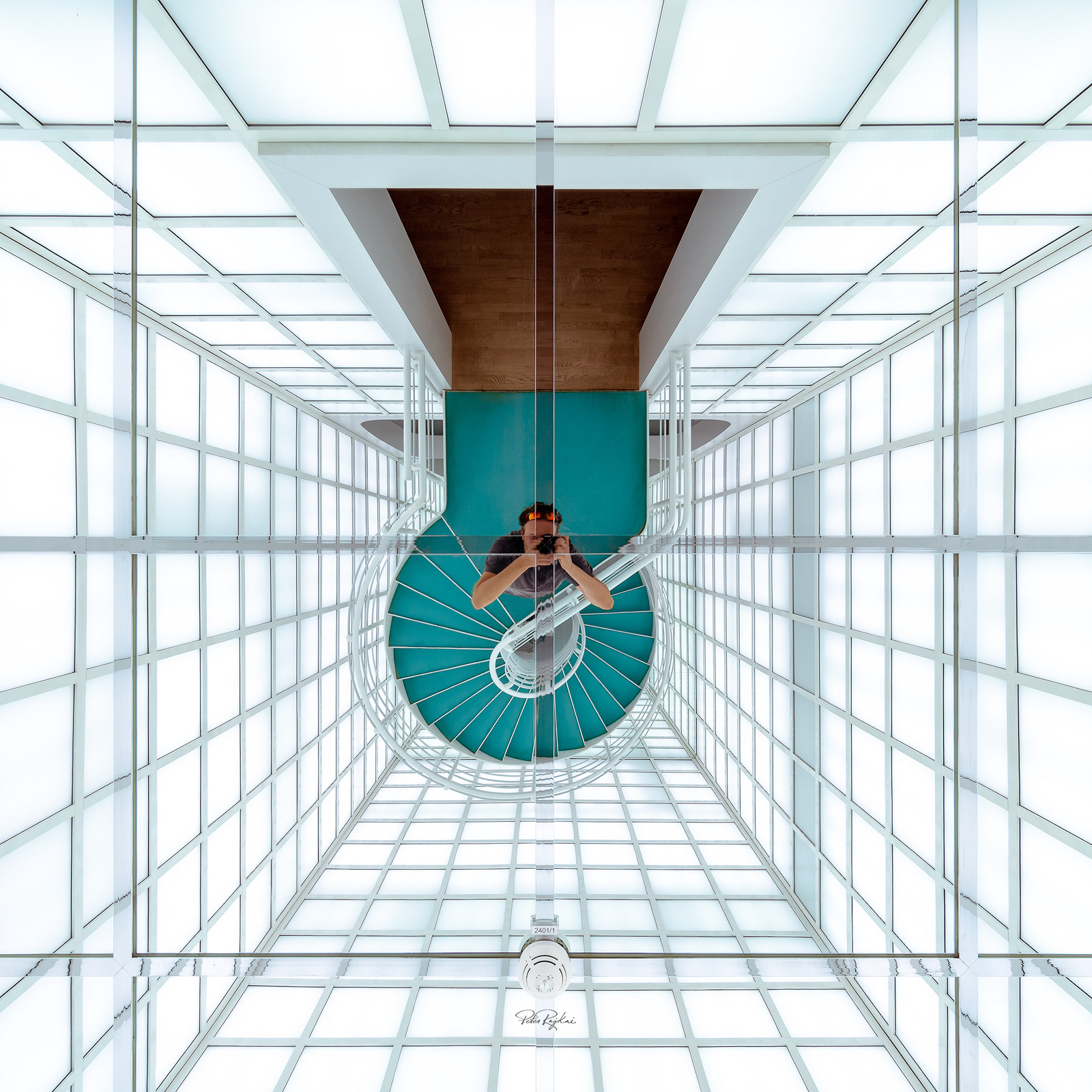 Ceiling Mirror Selfie