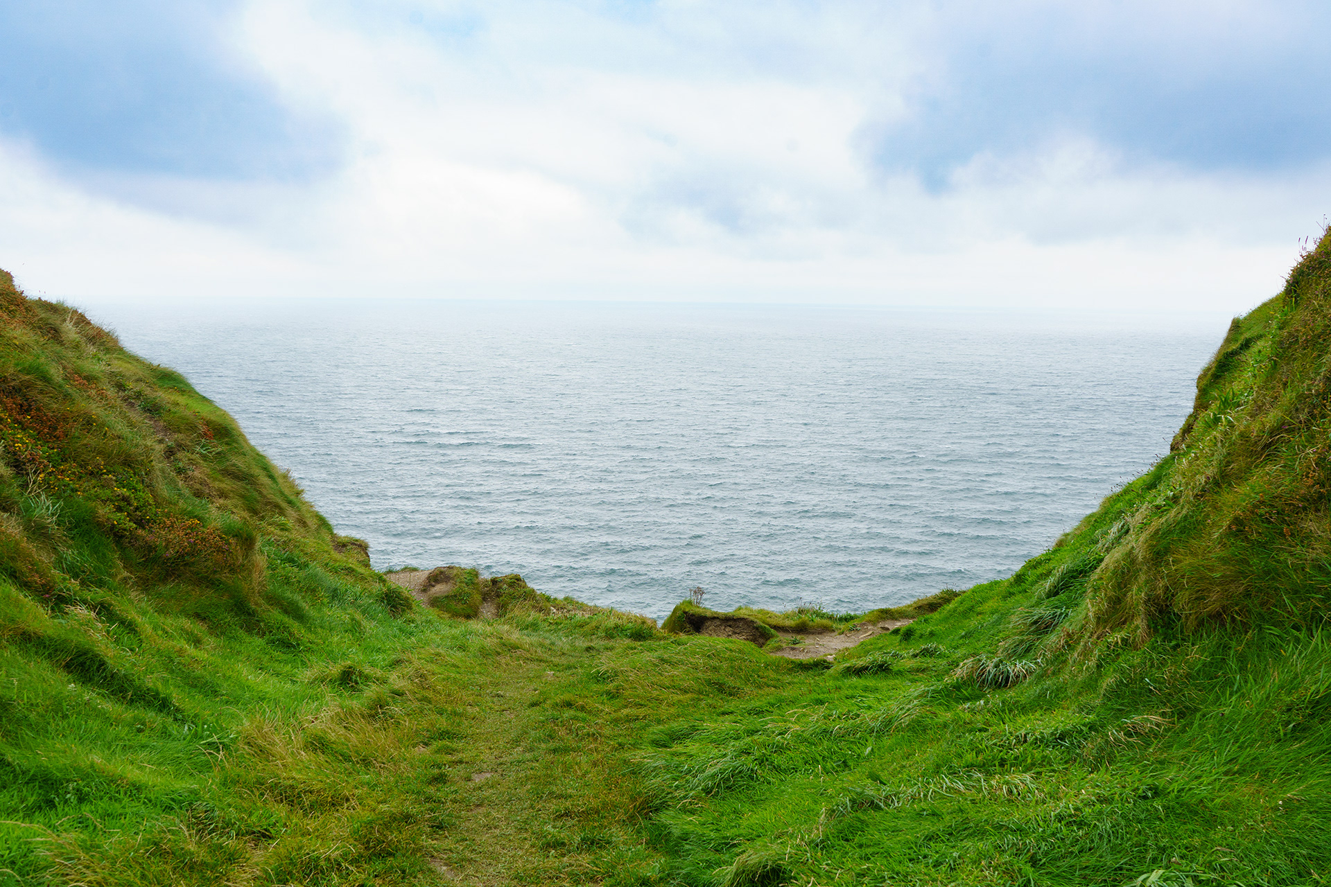 © 2024 Patrick Hobbart. All rights reserved.