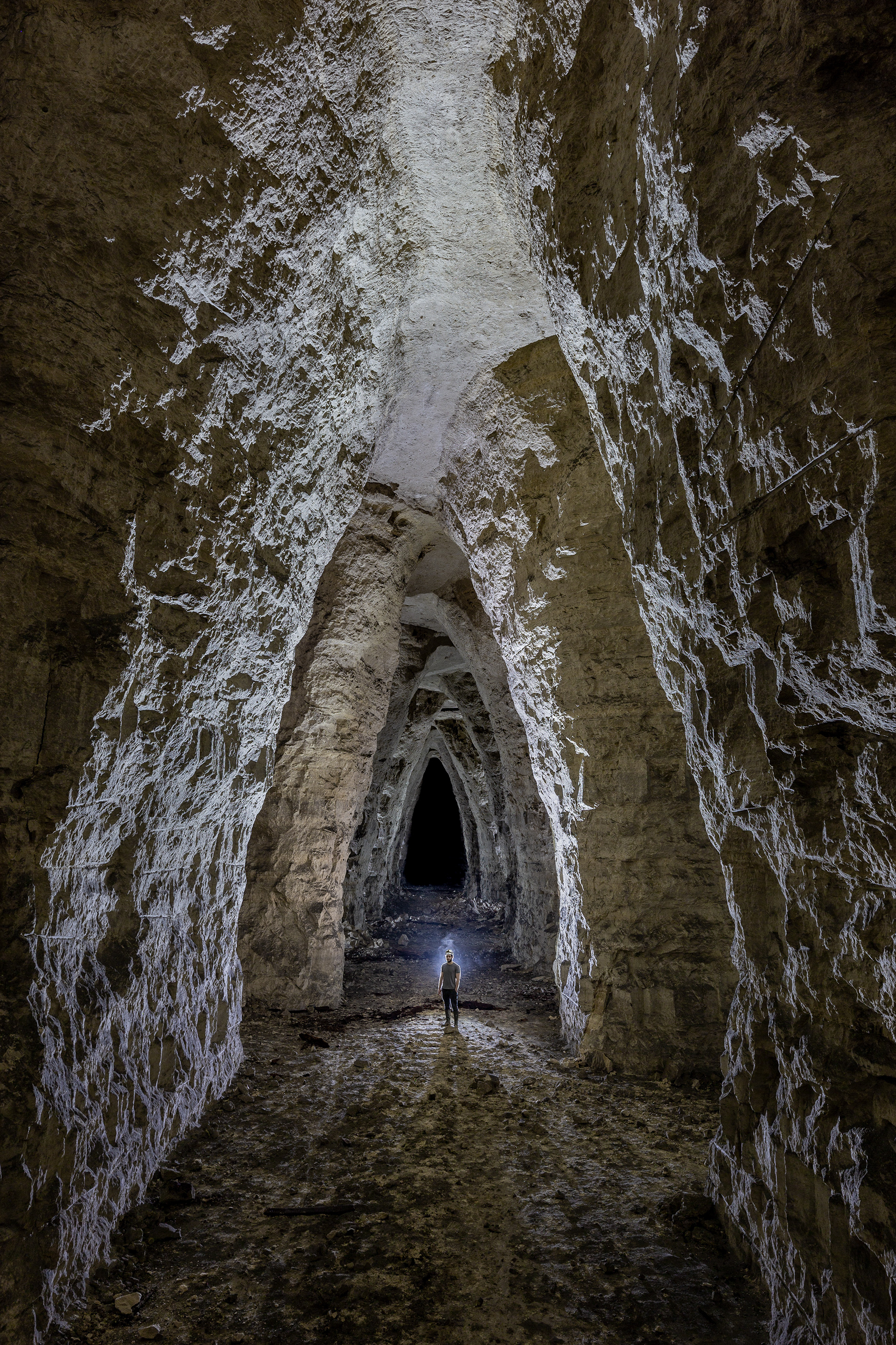 Impressionnante hauteur de quinze mètres sous la clé de voûte.