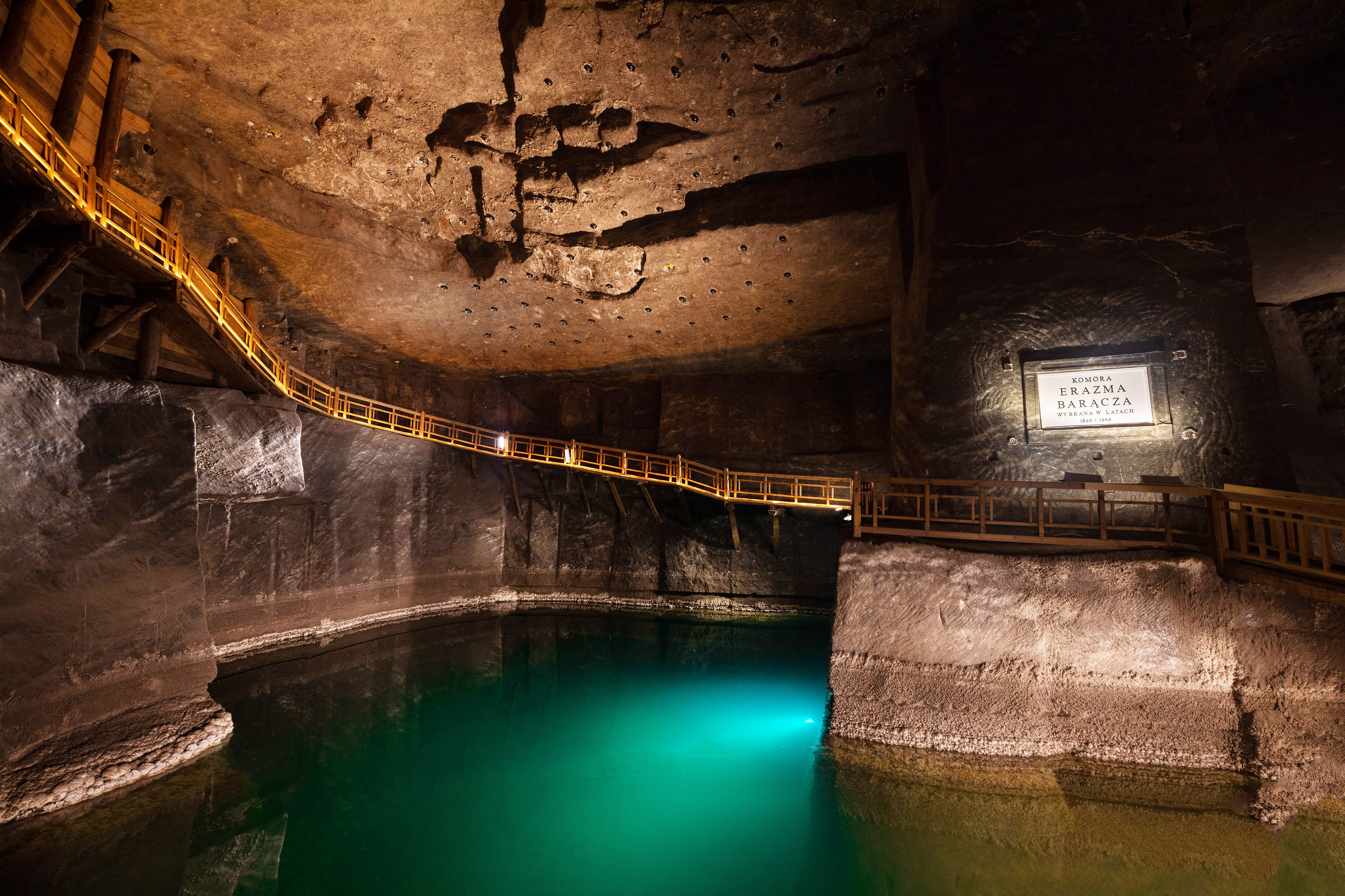 Magnifique lac souterrain