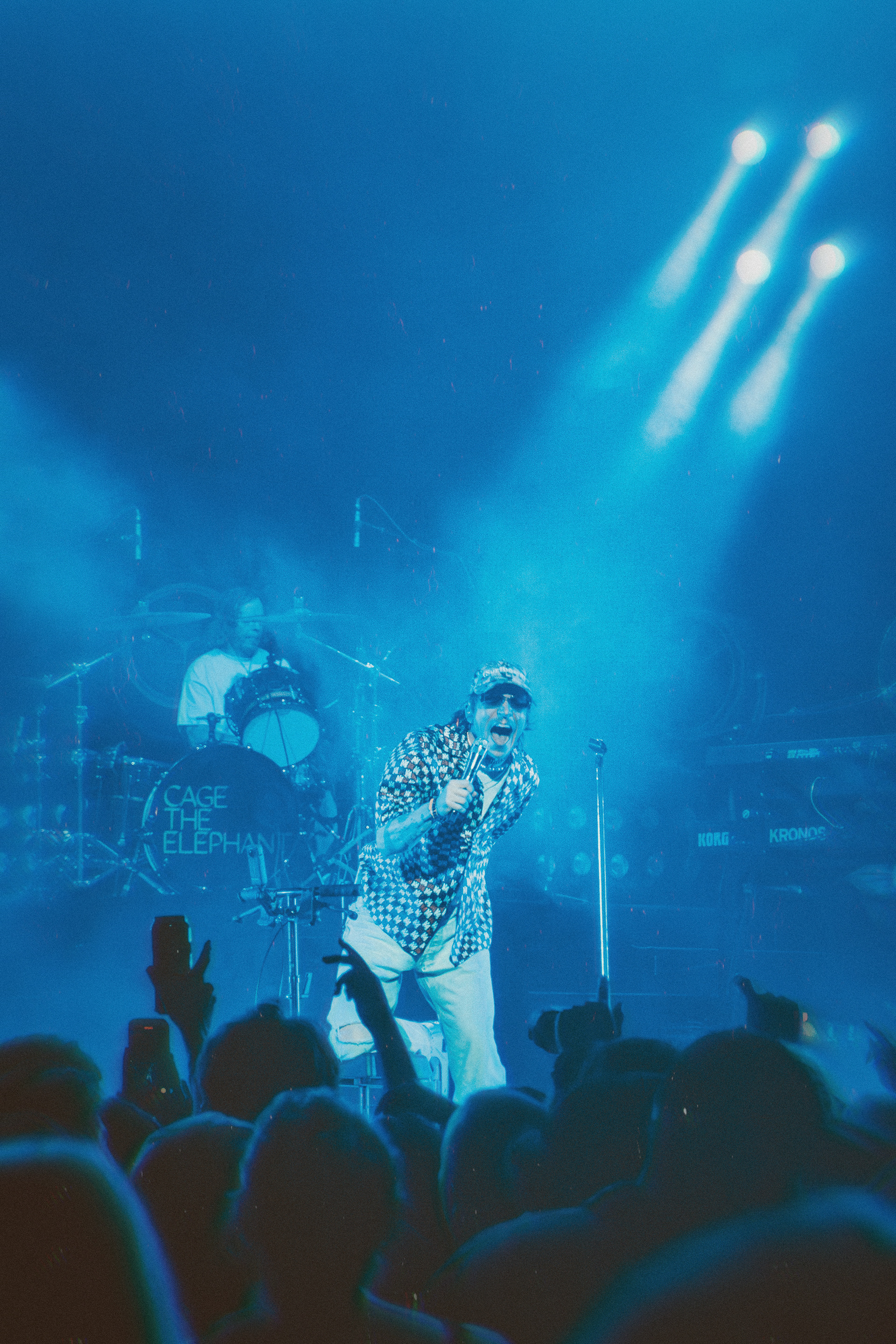 Cage the Elephant - Centre Bell