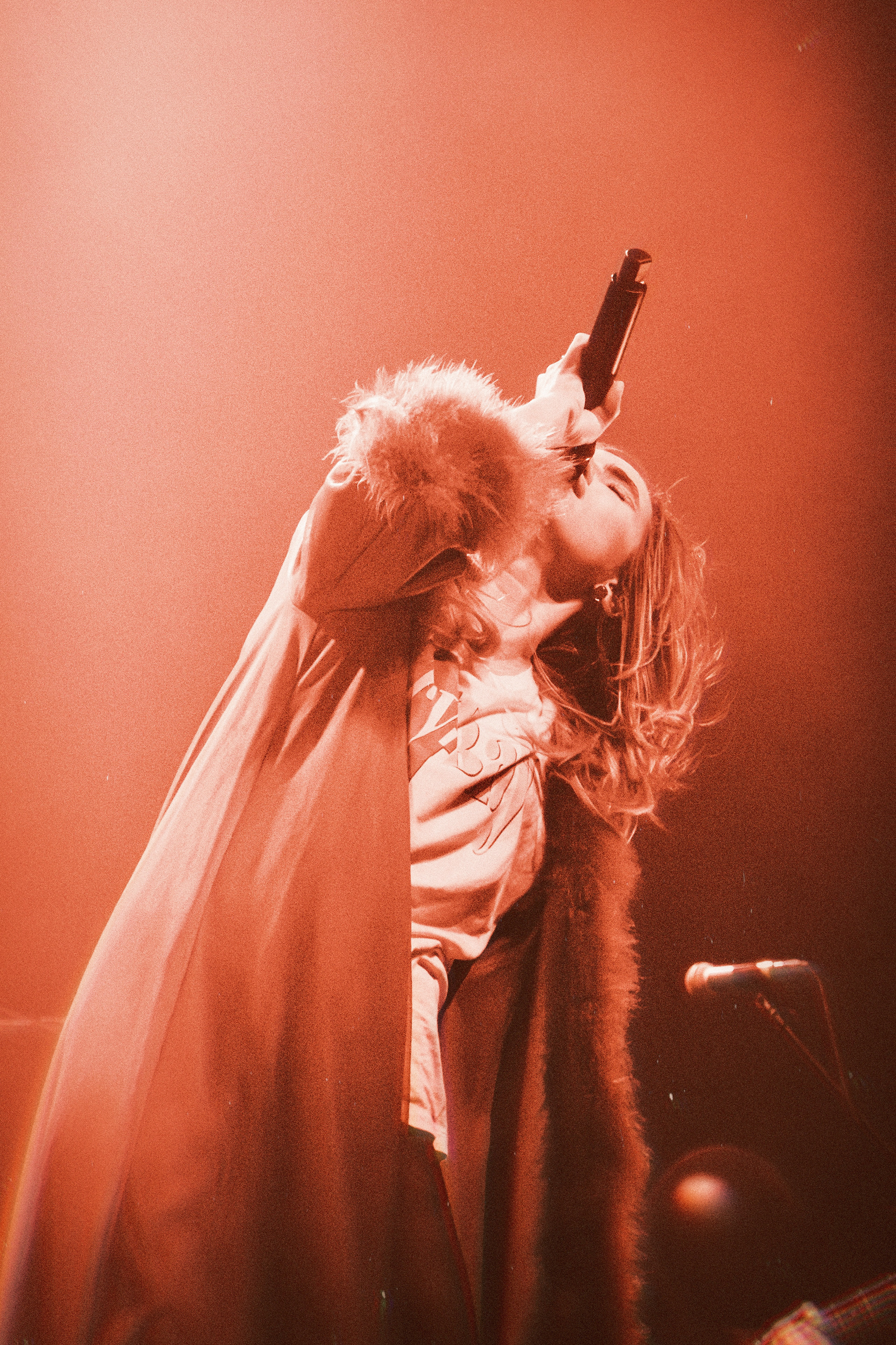 Suki Waterhouse - MTELUS