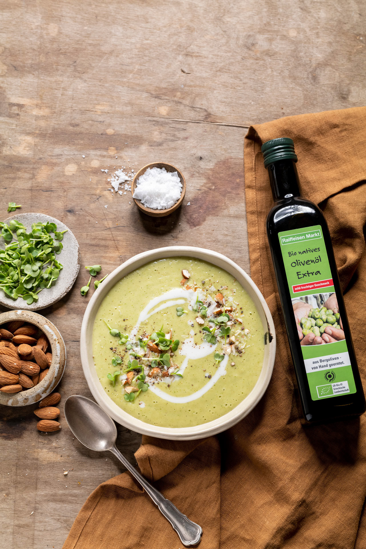 Lenaliciously - Cremige Brokkoli Kartoffelsuppe