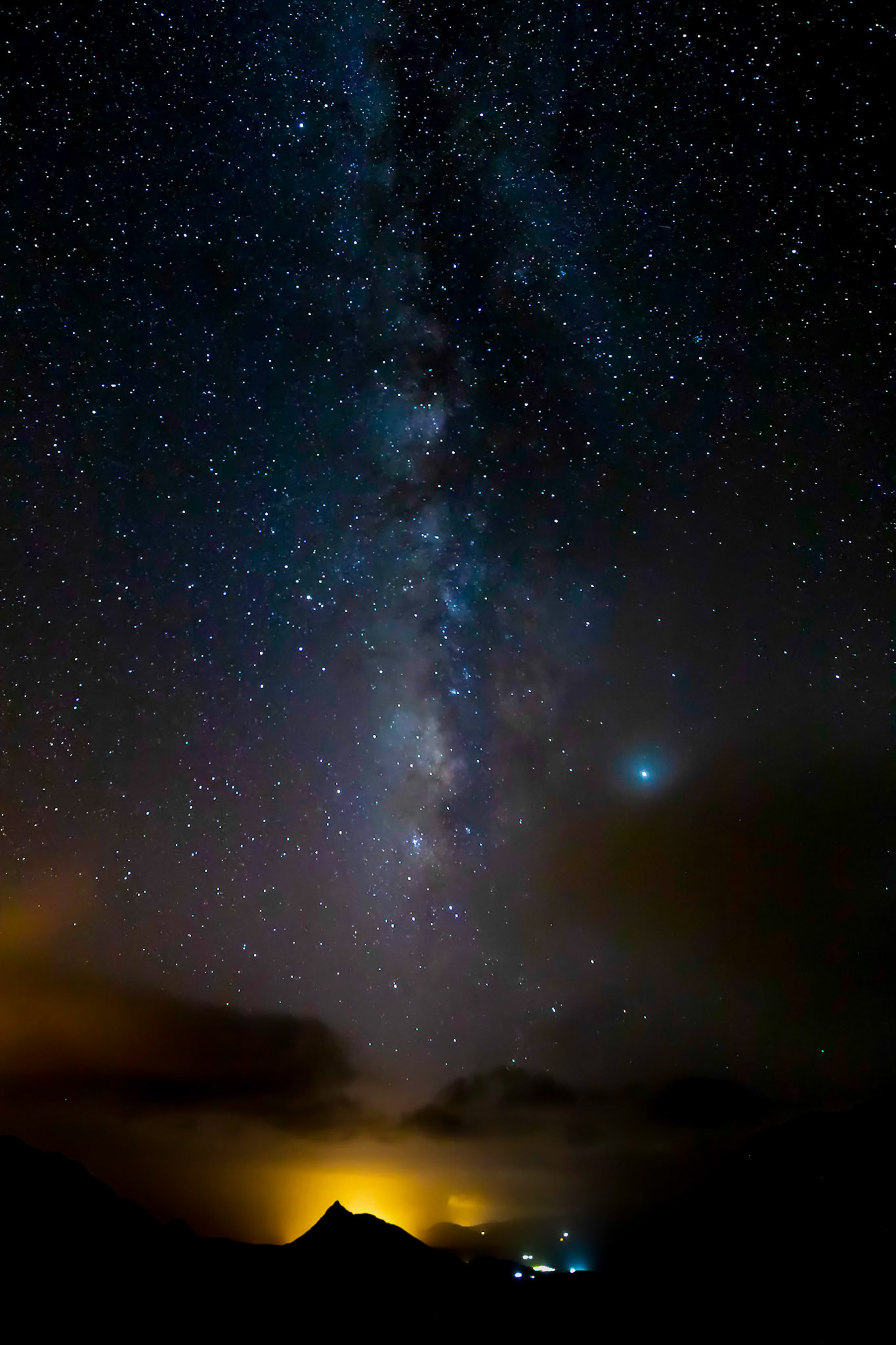 Due to the less light pollution the stars shine bright over Fuerteventura.