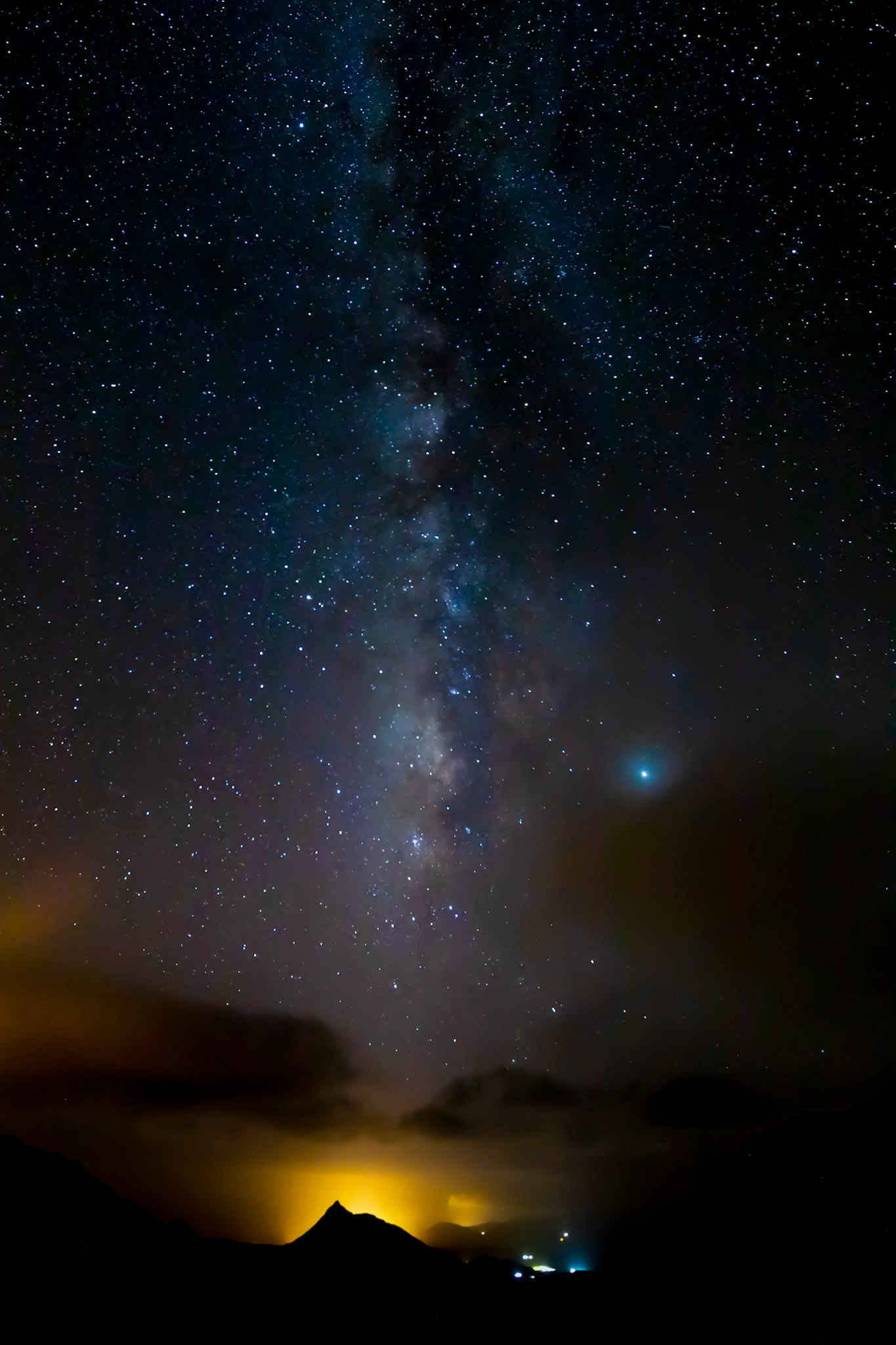 Due to the less light pollution the stars shine bright over Fuerteventura.