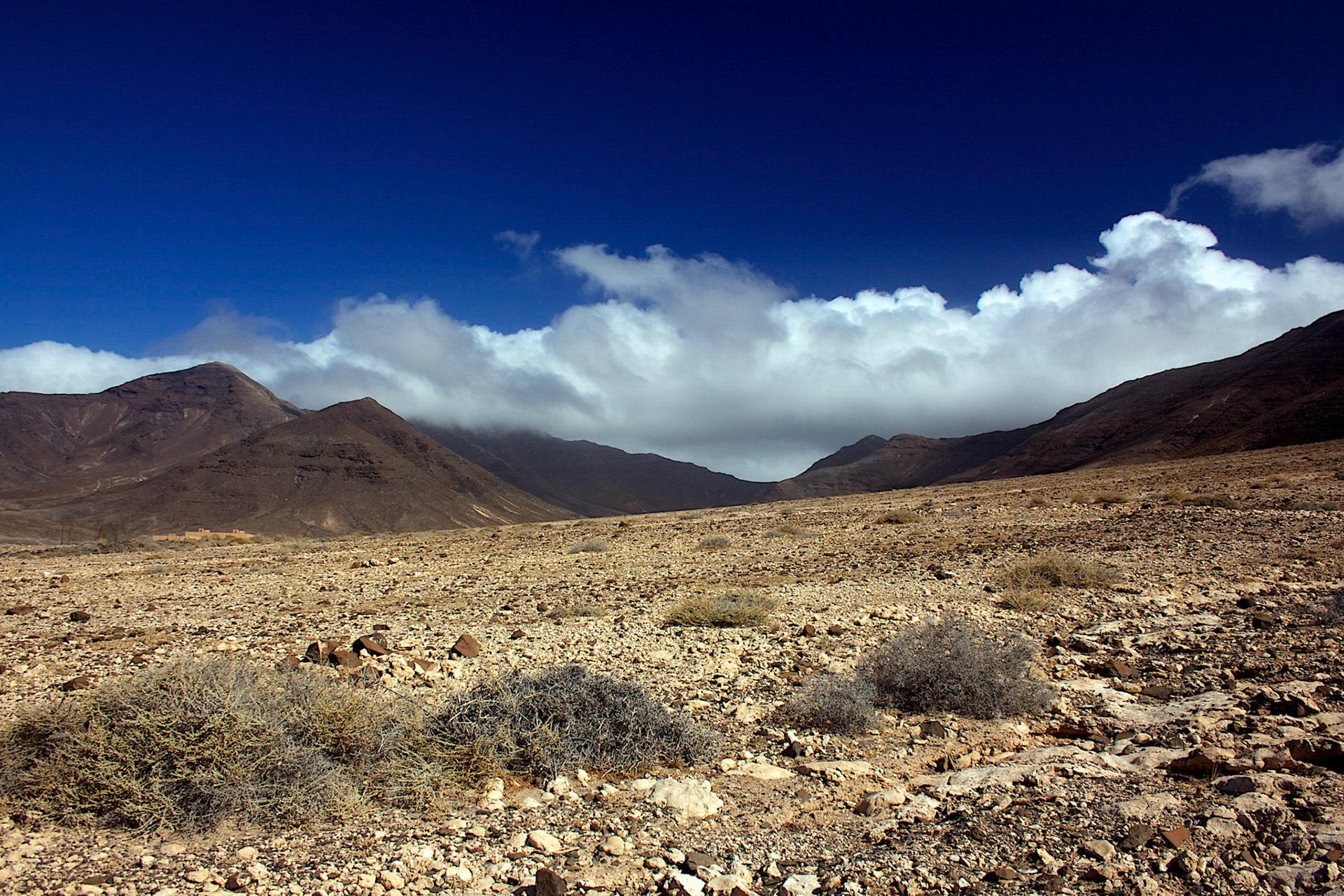 A view to the mountains in the middle of the Jandia peninsula.